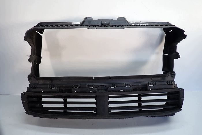 BWM 2 U06 22- blinds air line blinds