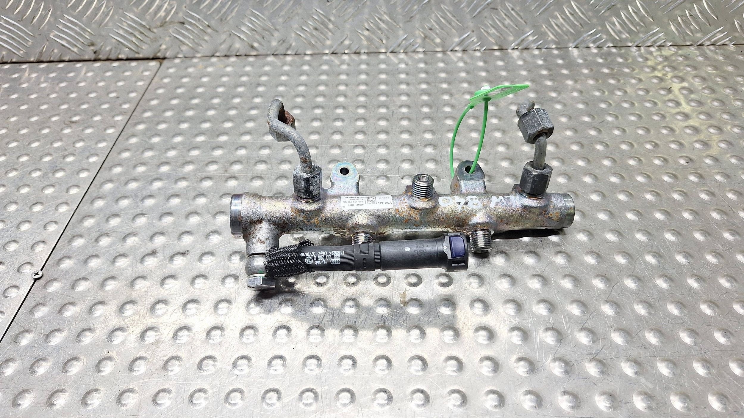 injection ramp right 059130090CS AUDI A5 II F5 A4 B9 8W A6 C7 2.0 TDI