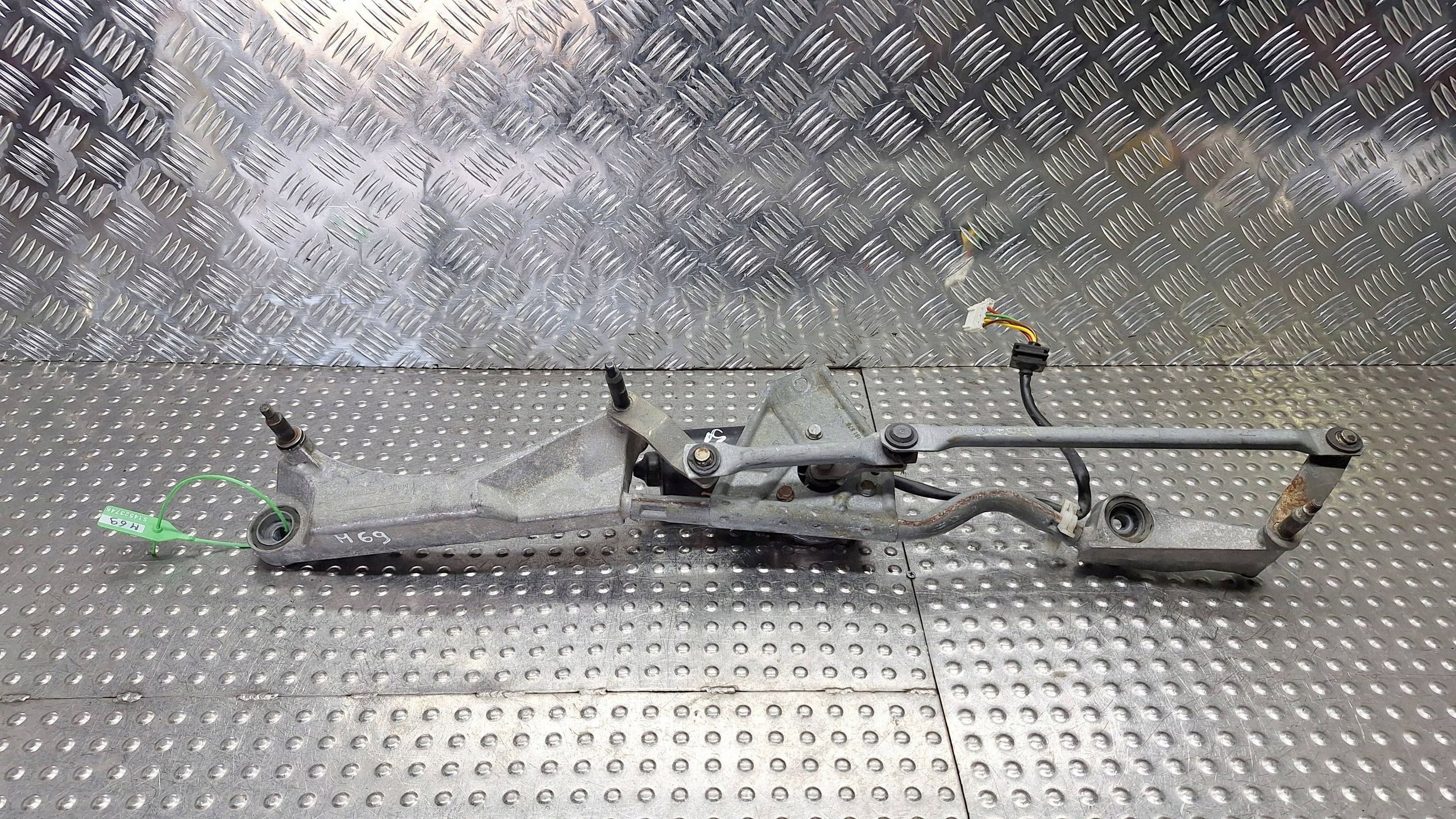 wiper mechanism front A2038200442 MERCEDES W203
