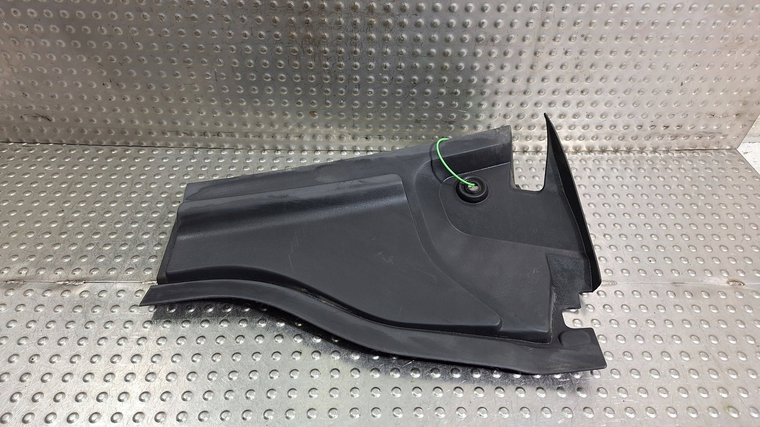torpedo upper left A2468300700 MERCEDES B-KLASA W246