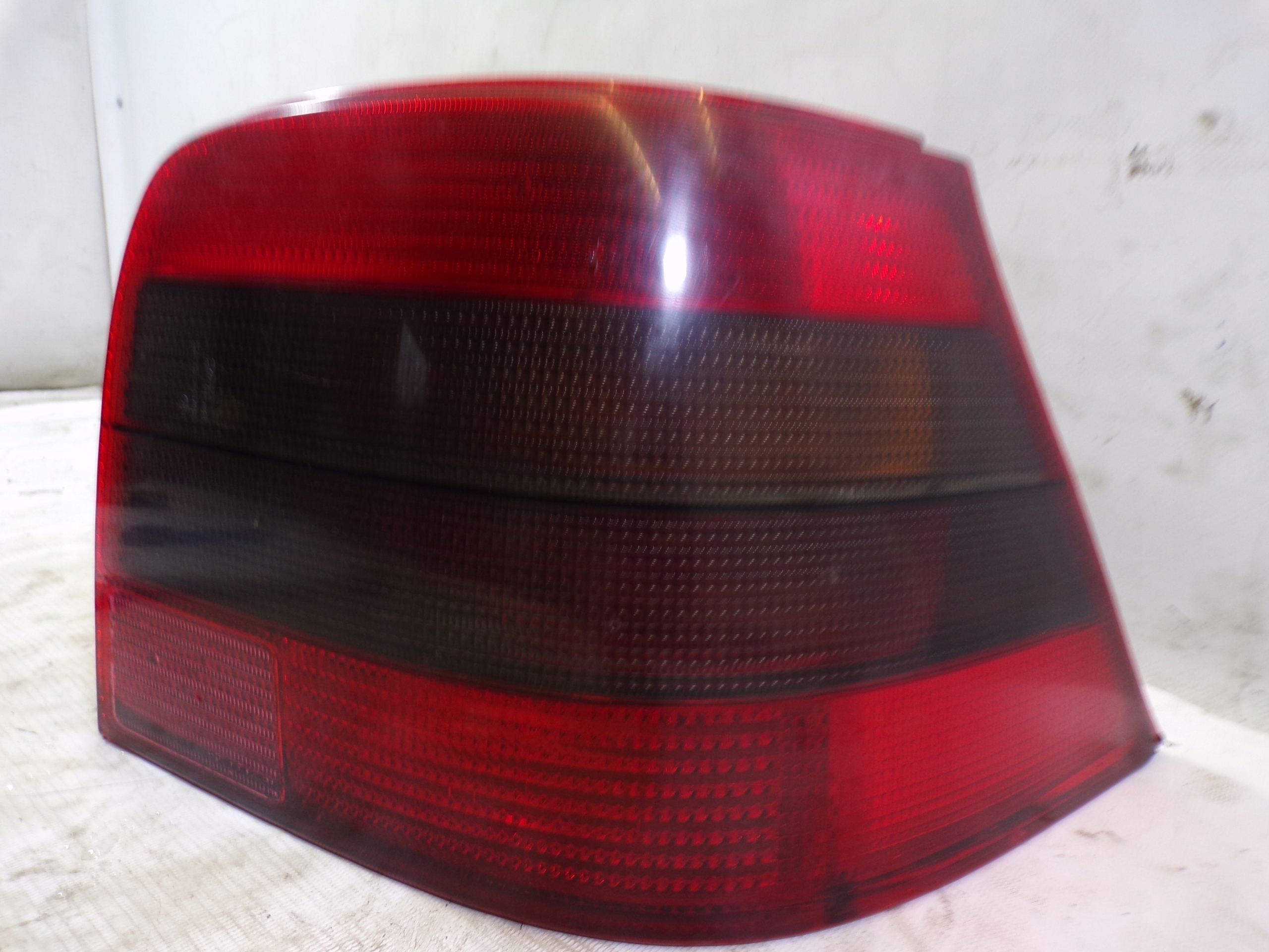 light rear rear part right VOLKSWAGEN GOLF 4 IV HB (9) (K)
