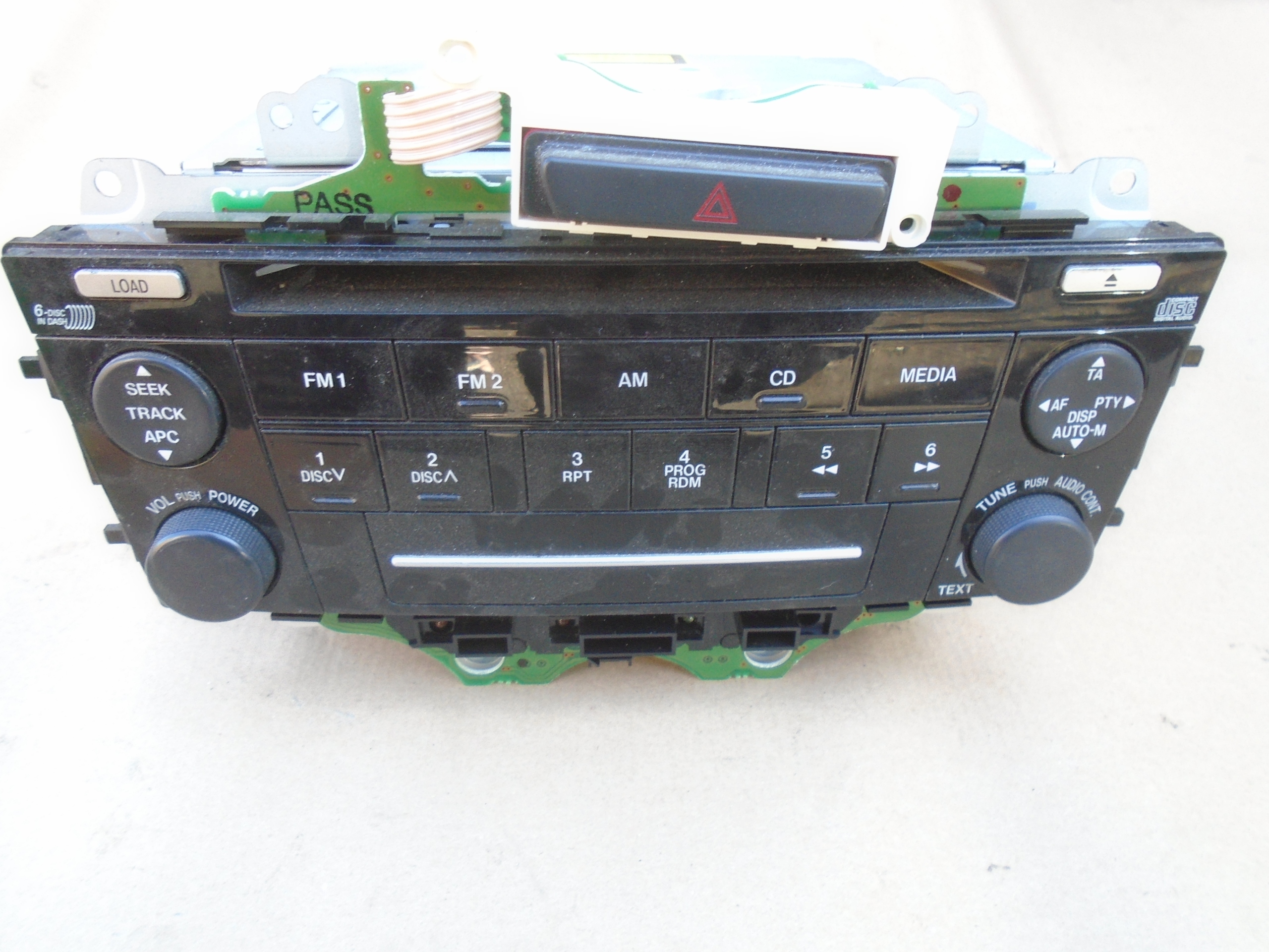 MAZDA 6 GG GY 02-08R RADIO FABRYCZNE CQ-EM4570AK