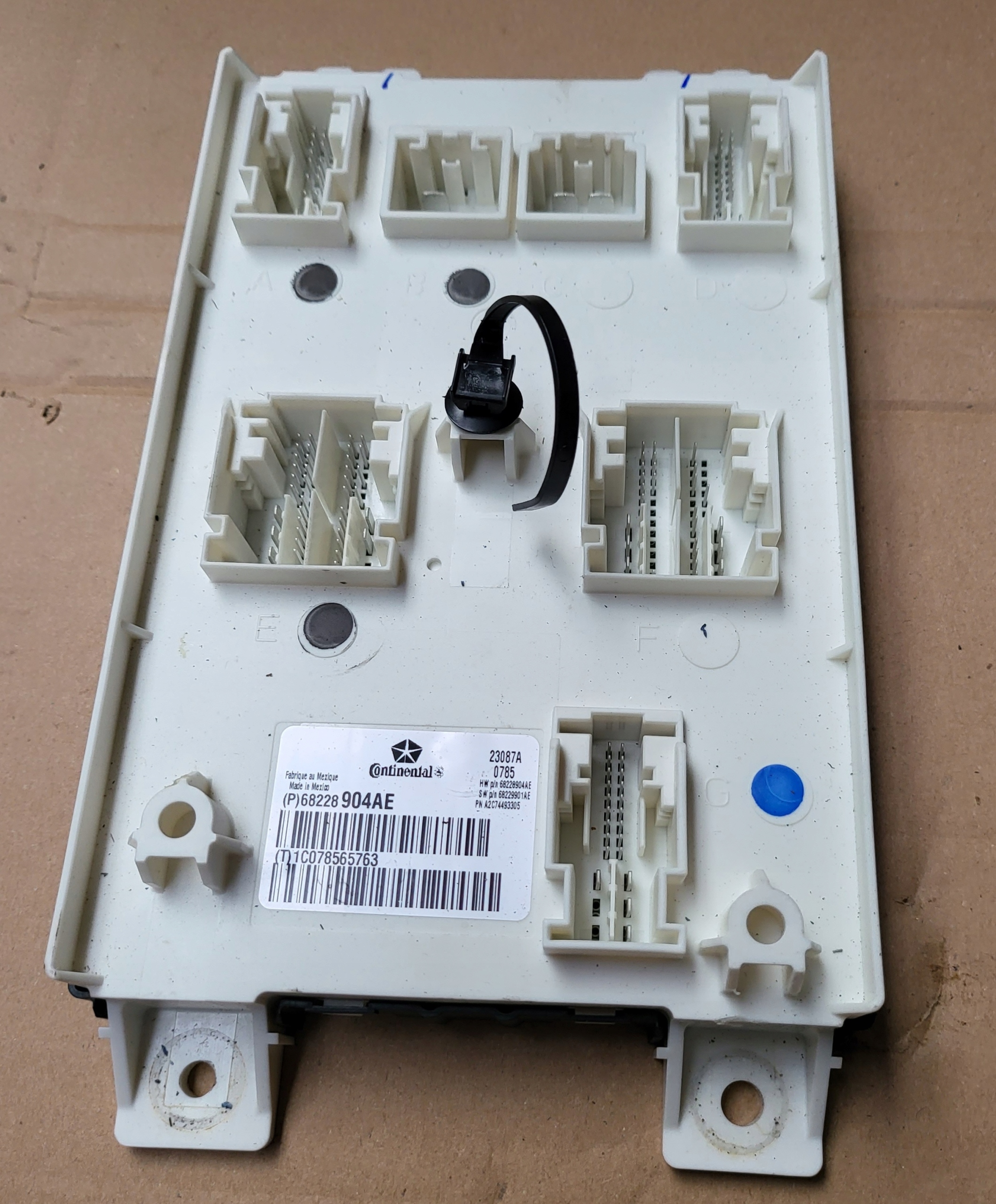 МОДУЛЬ 68228904AE DODGE RAM 1500