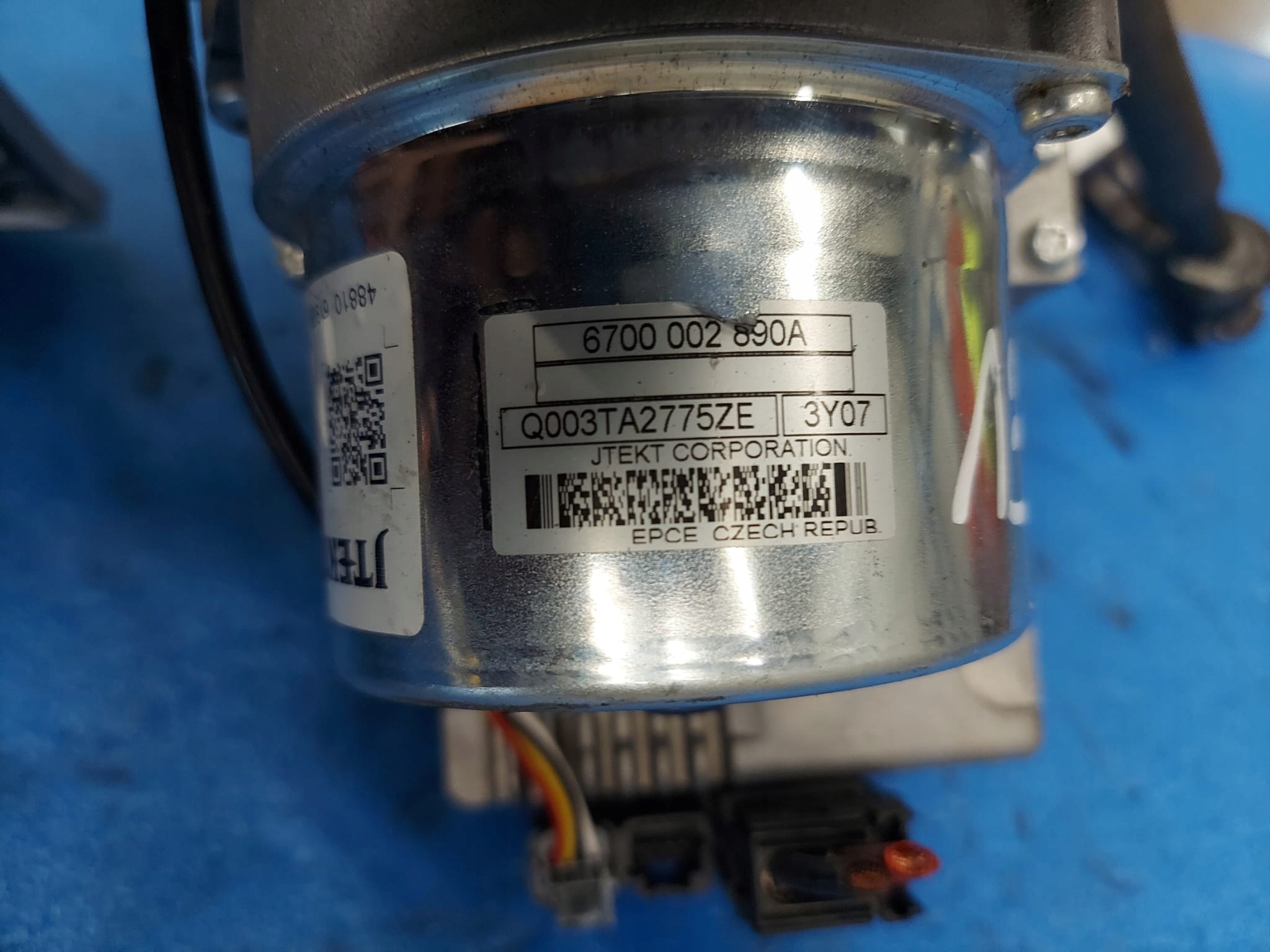 Direction assistée RENAULT CLIO 6700002890A