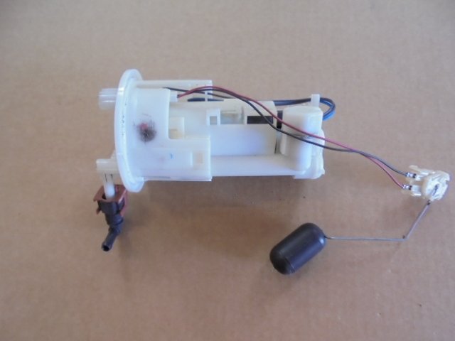 123453154 - TRIUMPH TIGER 800 XC 800xc паливний насос