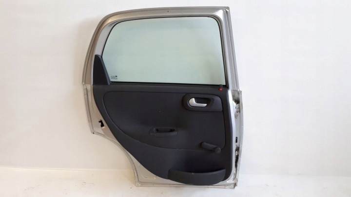 opel CORSA 2001 C дверь левая