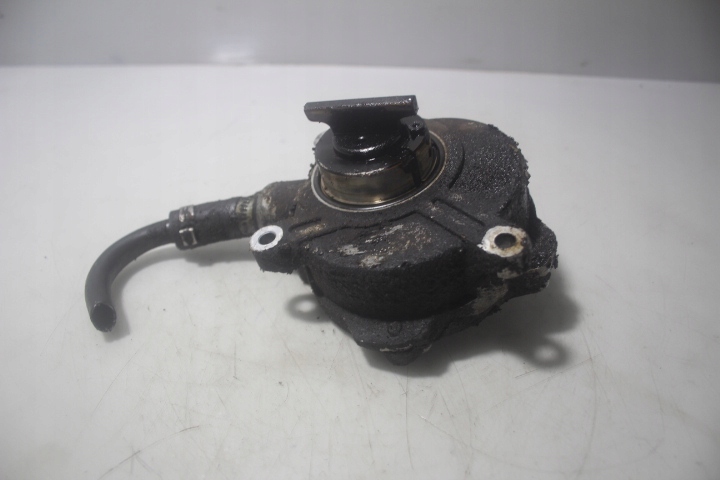 ВАКУУМНЫЙ НАСОС BMW 7 E65 745I 4.4