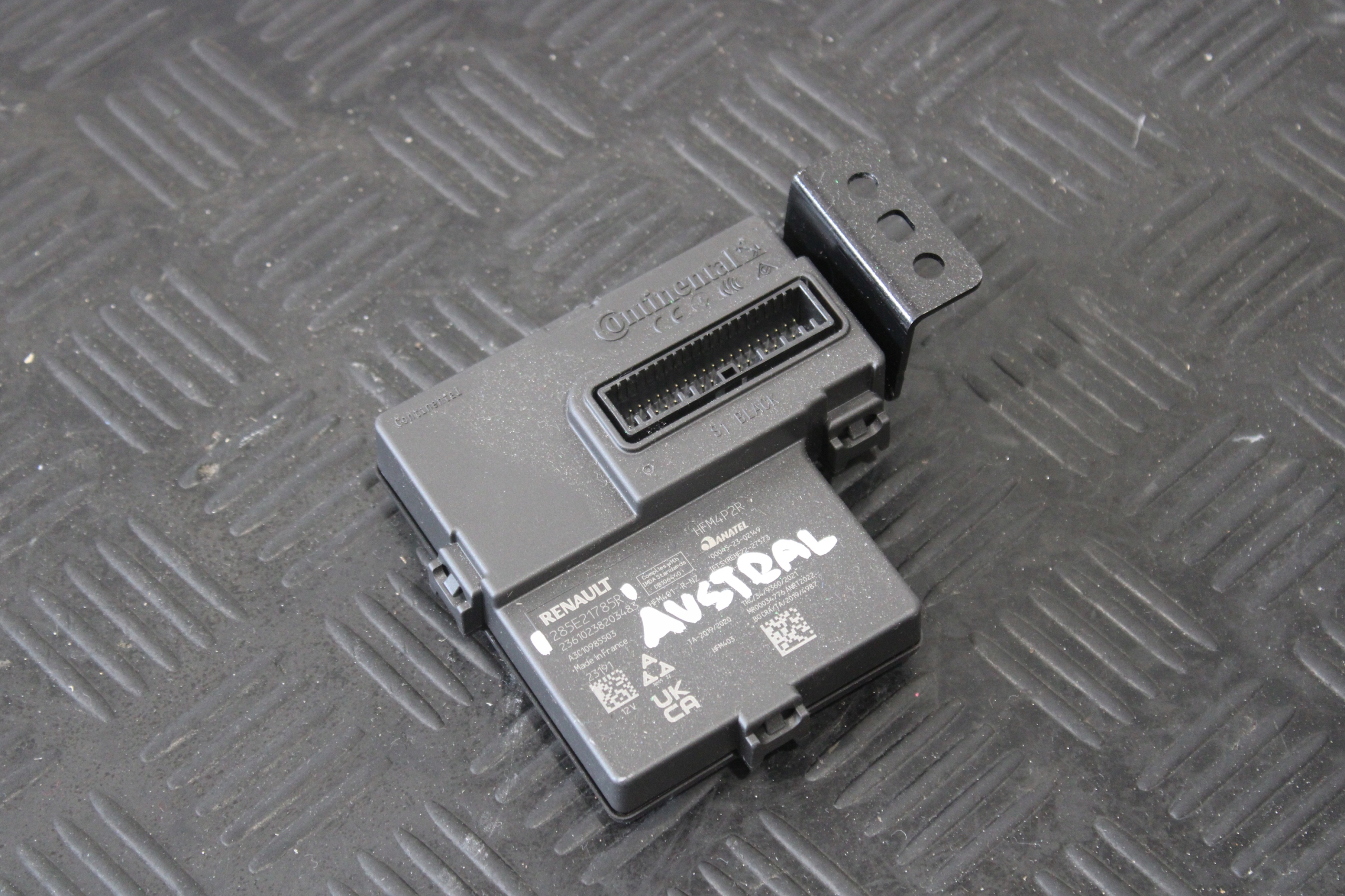 module control unit RENAULT AUSTRAL 285E21785R