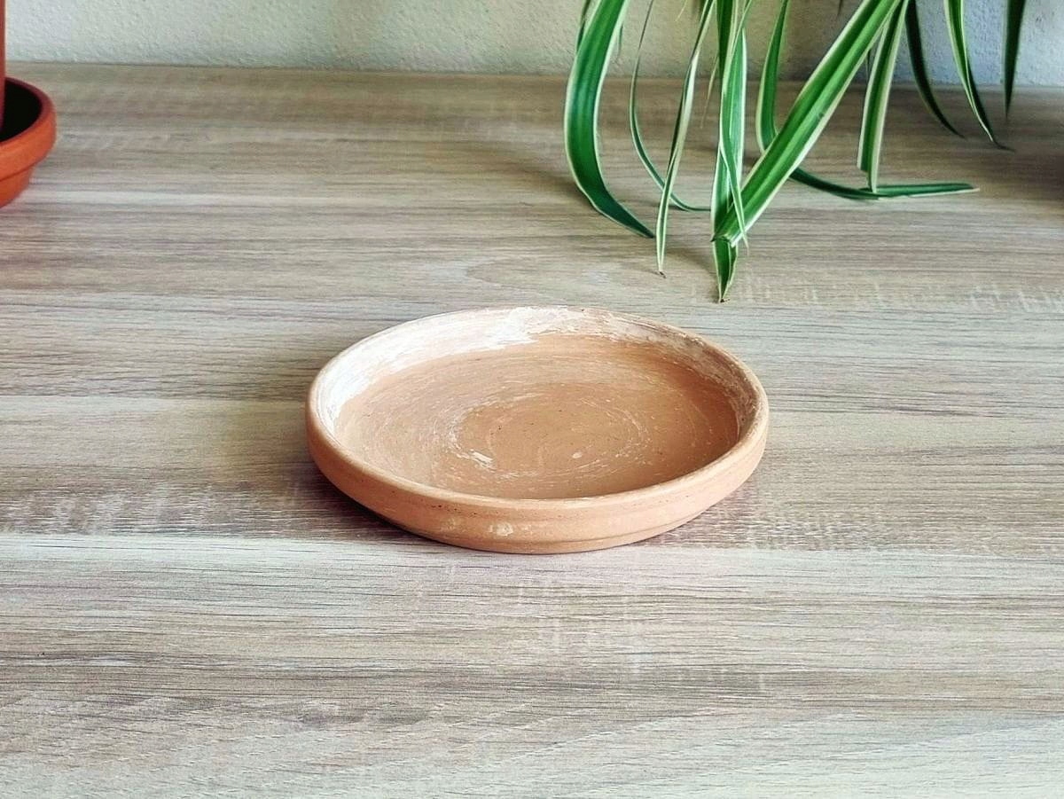 PODSTAWKA GLINIANA do doniczek PIASKOWA 11cm Marka Aku