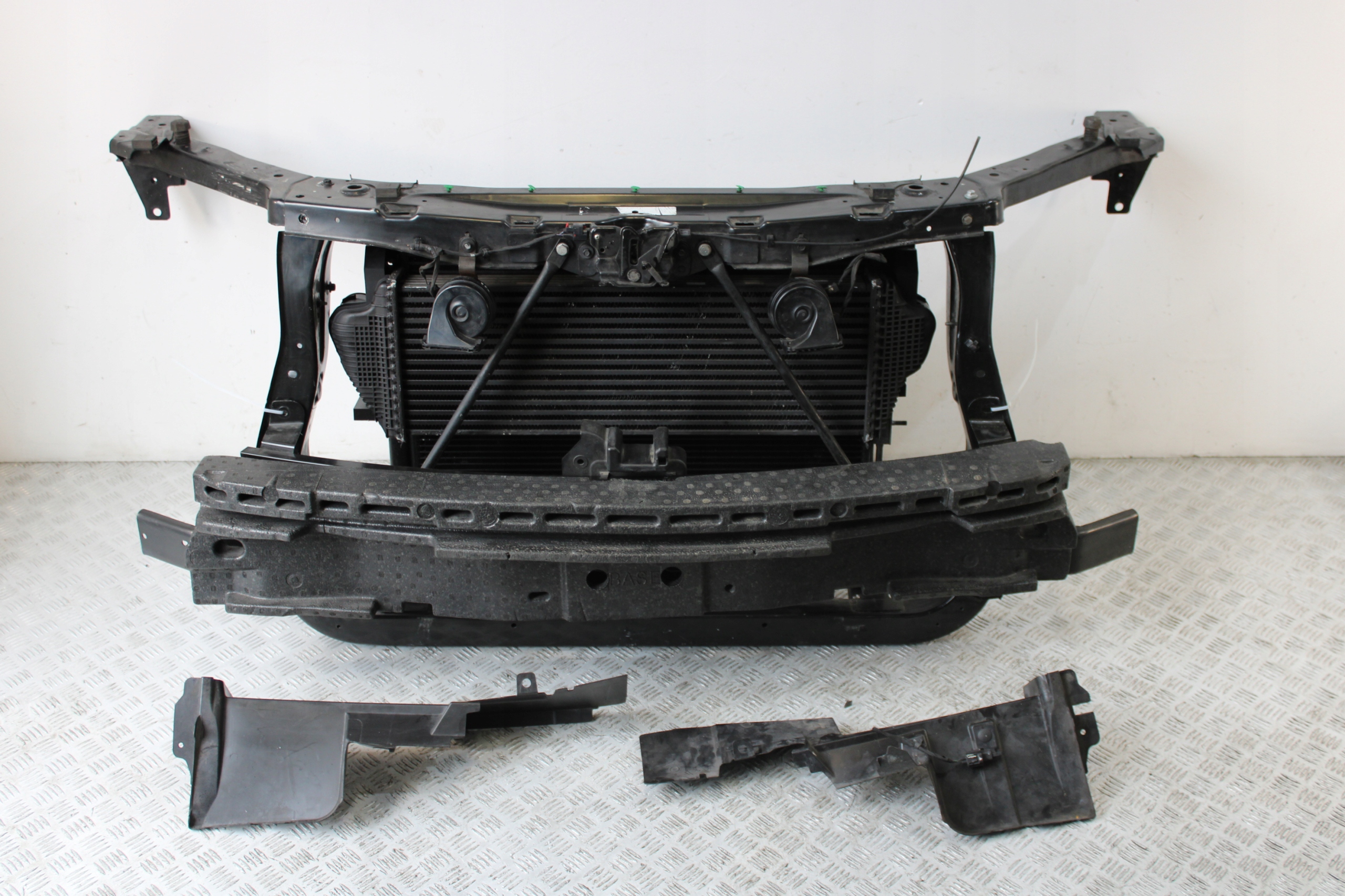 support panel for radiators radiator pillar JEEP GRAND CHEROKEE WK2 LIFT 3,0 D