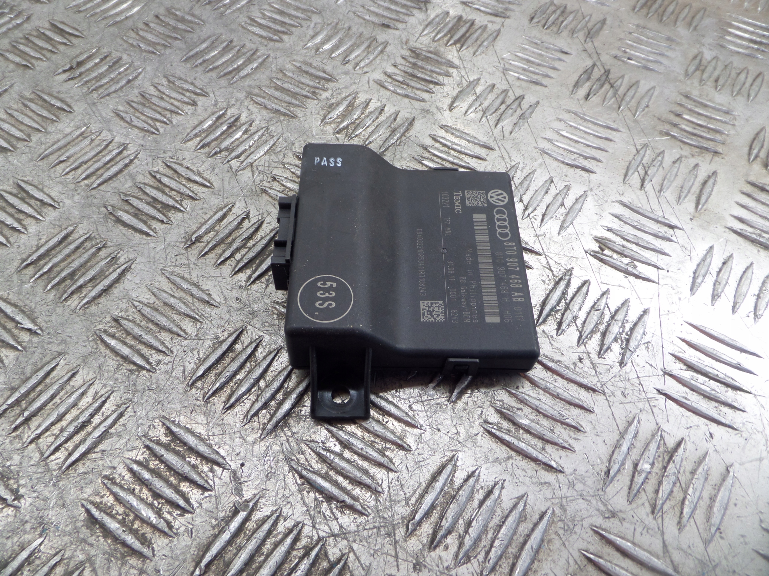 module control unit gateway Audi OE 8T0907468AB