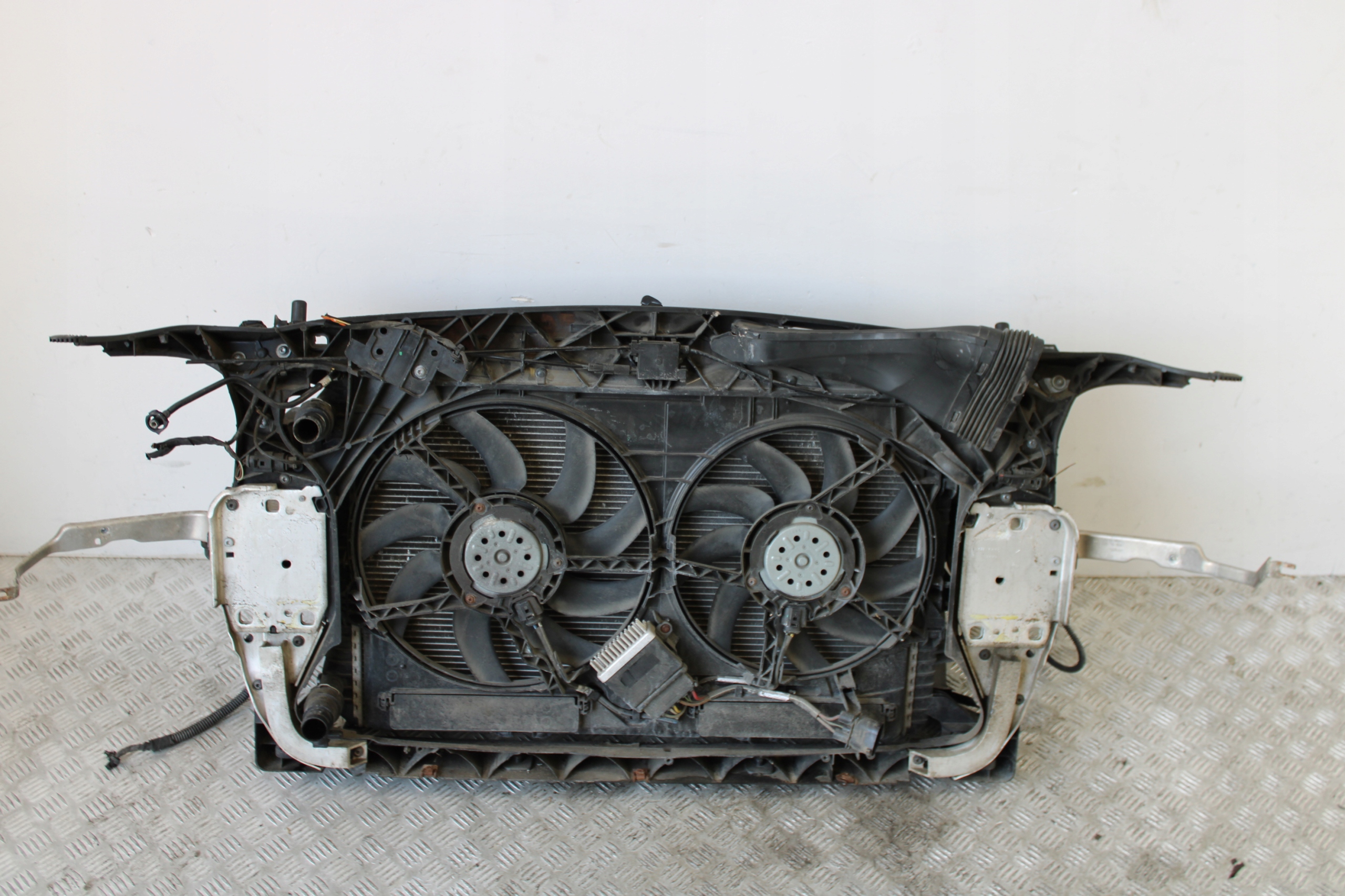support panel for radiators radiator pillar AUDI A6 C7 4G0 4G9 LIFT 2,0 TDI