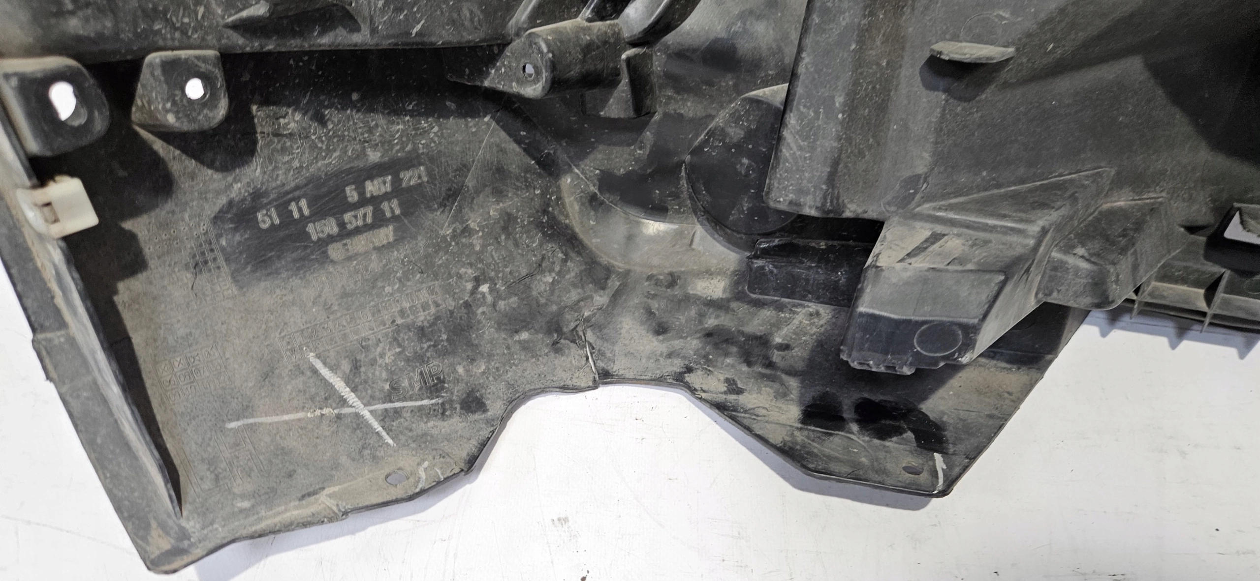 support holder of a bumper left front BMW 7 G70 22- original 5A67221