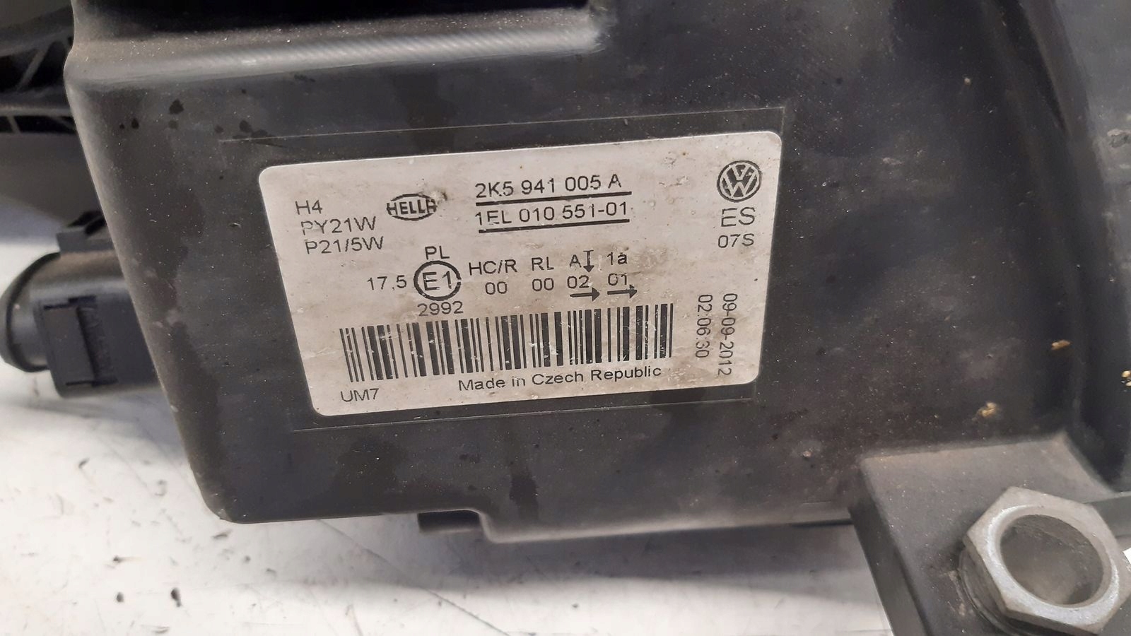 light front front left VW Caddy 2K5