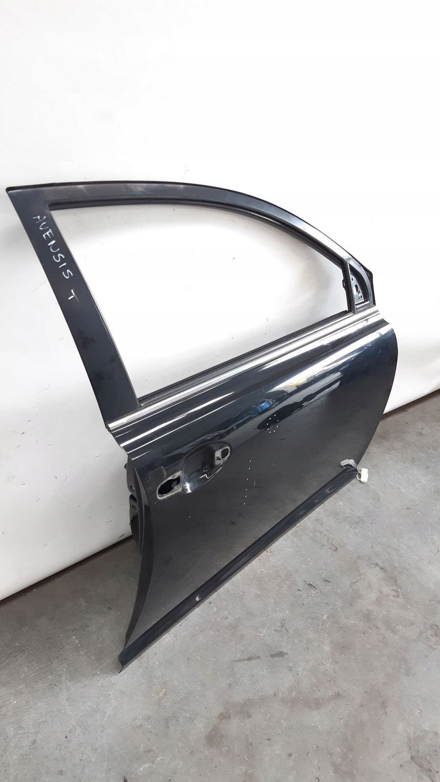 door front front right Toyota Avensis T25