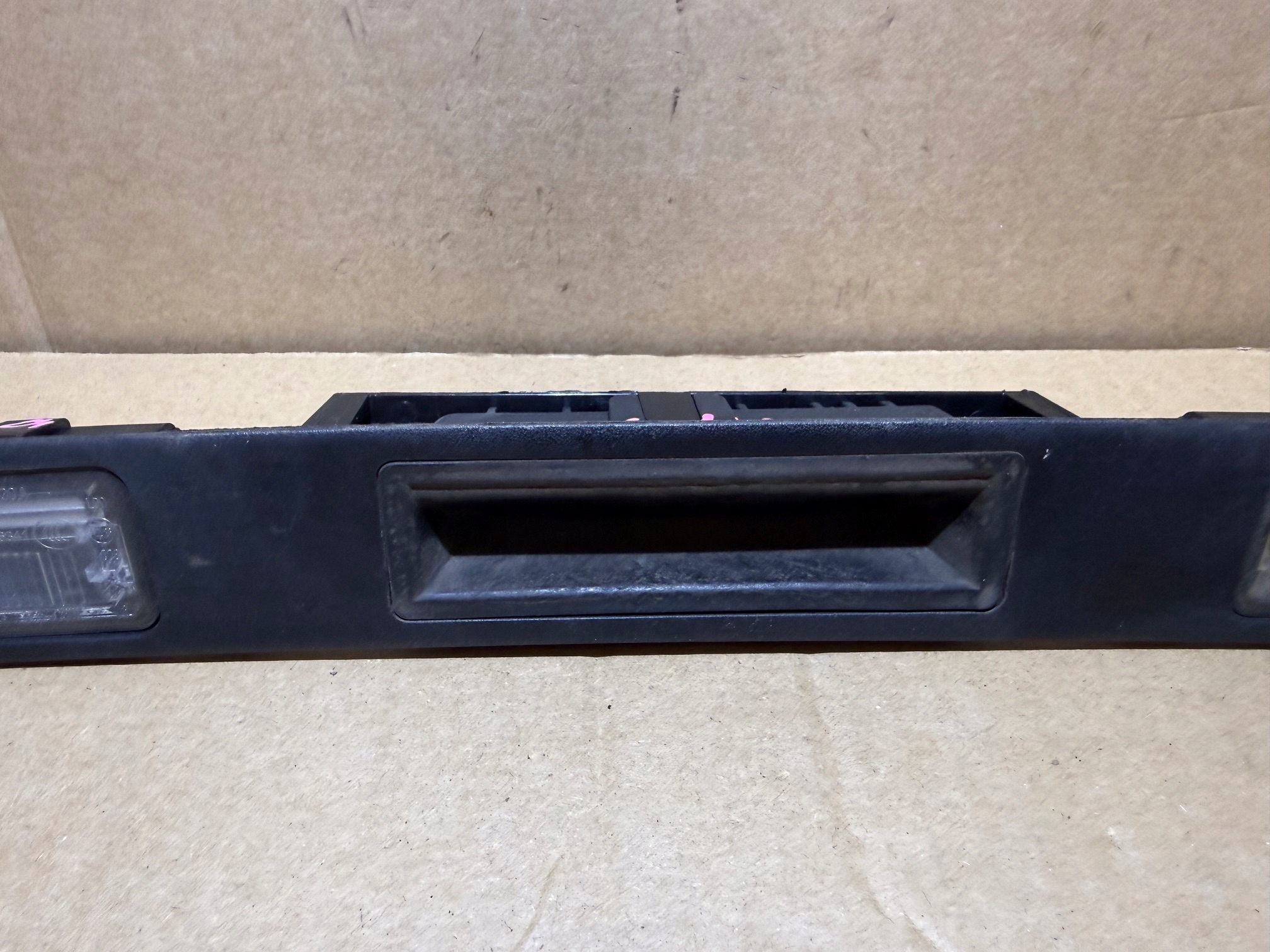 AUDI A3 A4 A6 Q7 cap MIKROSTYK bonnet rear part 8P4827574