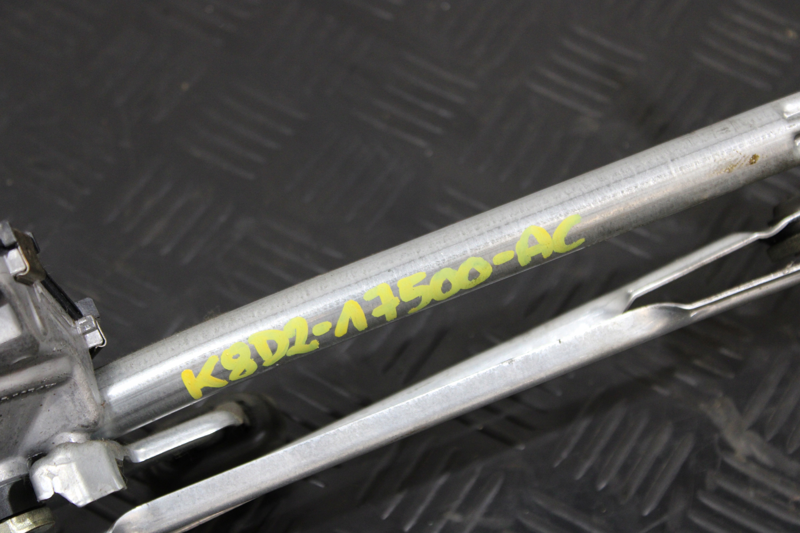 Wischergestänge K8D2-17500-AC LAND ROVER EVOQUE II 2 L551