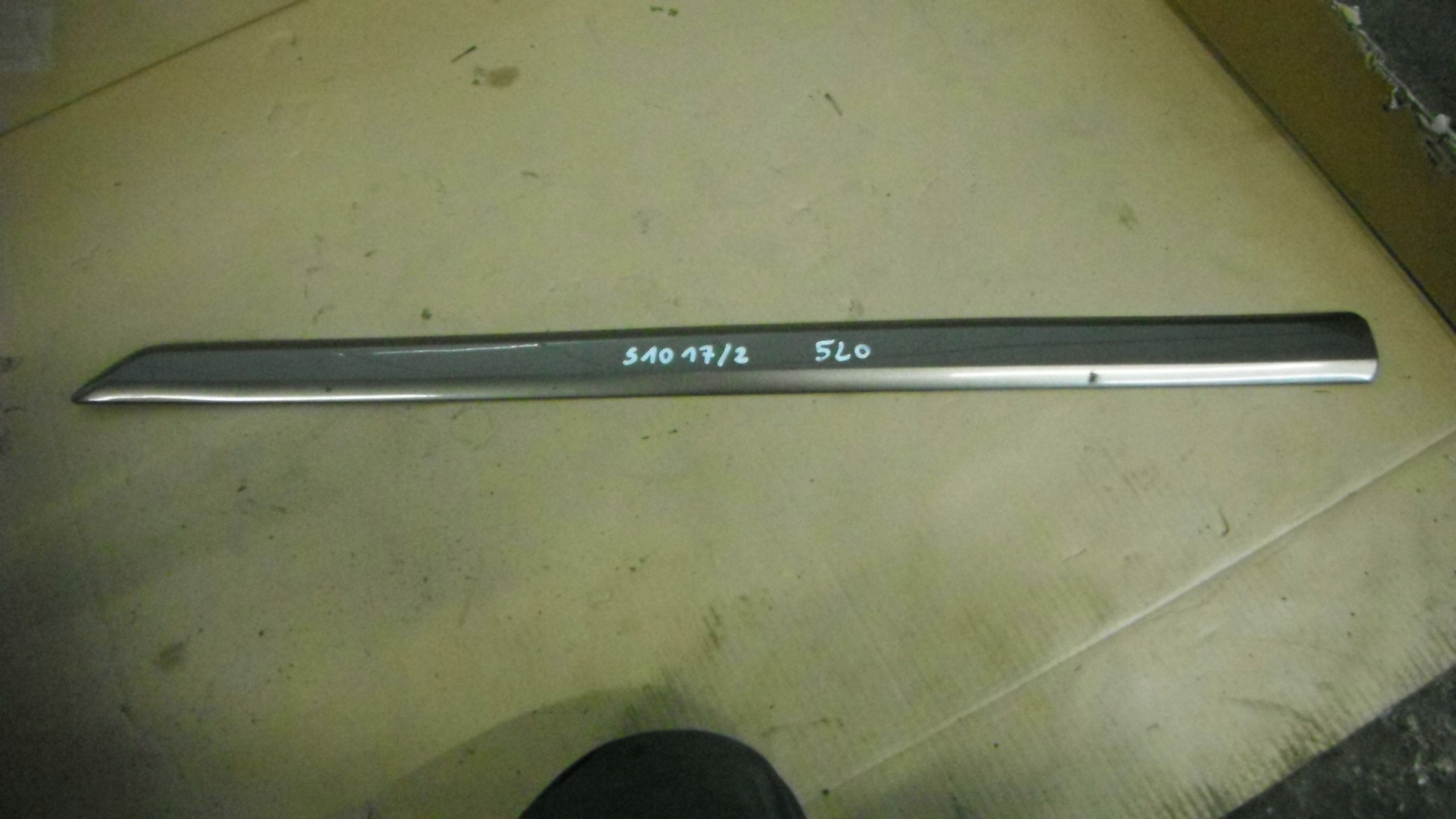 SKODA YETI LISTWA NA DRZWI LEWY PRZÓD 5L0853515A