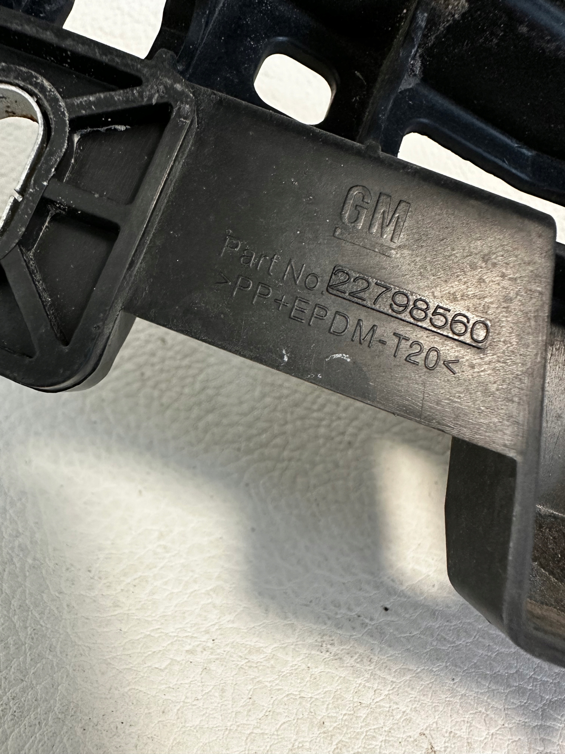 Opel Insignia A bar, wall upper of a bumper prz