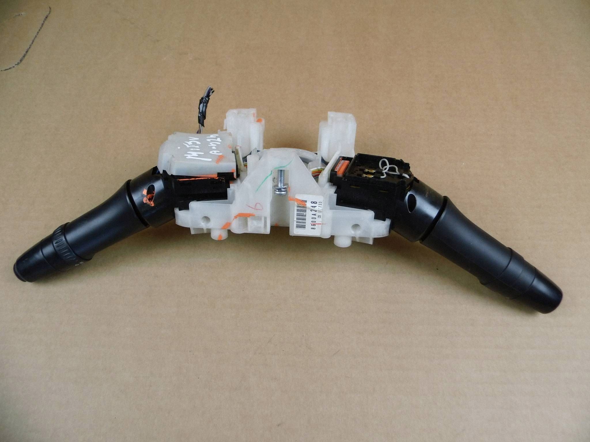 Mitsubishi Outlander III manetka switch switch of the lights indicator