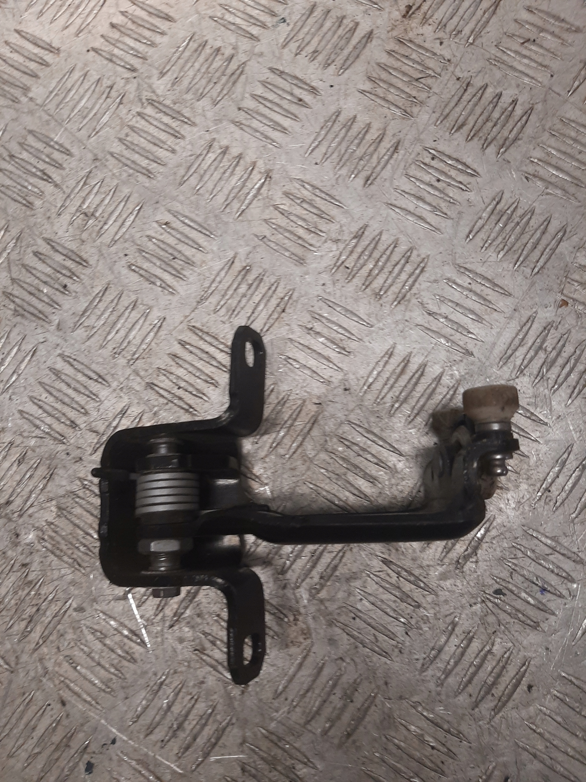 MERCEDES W447 ROLKA DRZWI PRZESUWNYCH LEWA