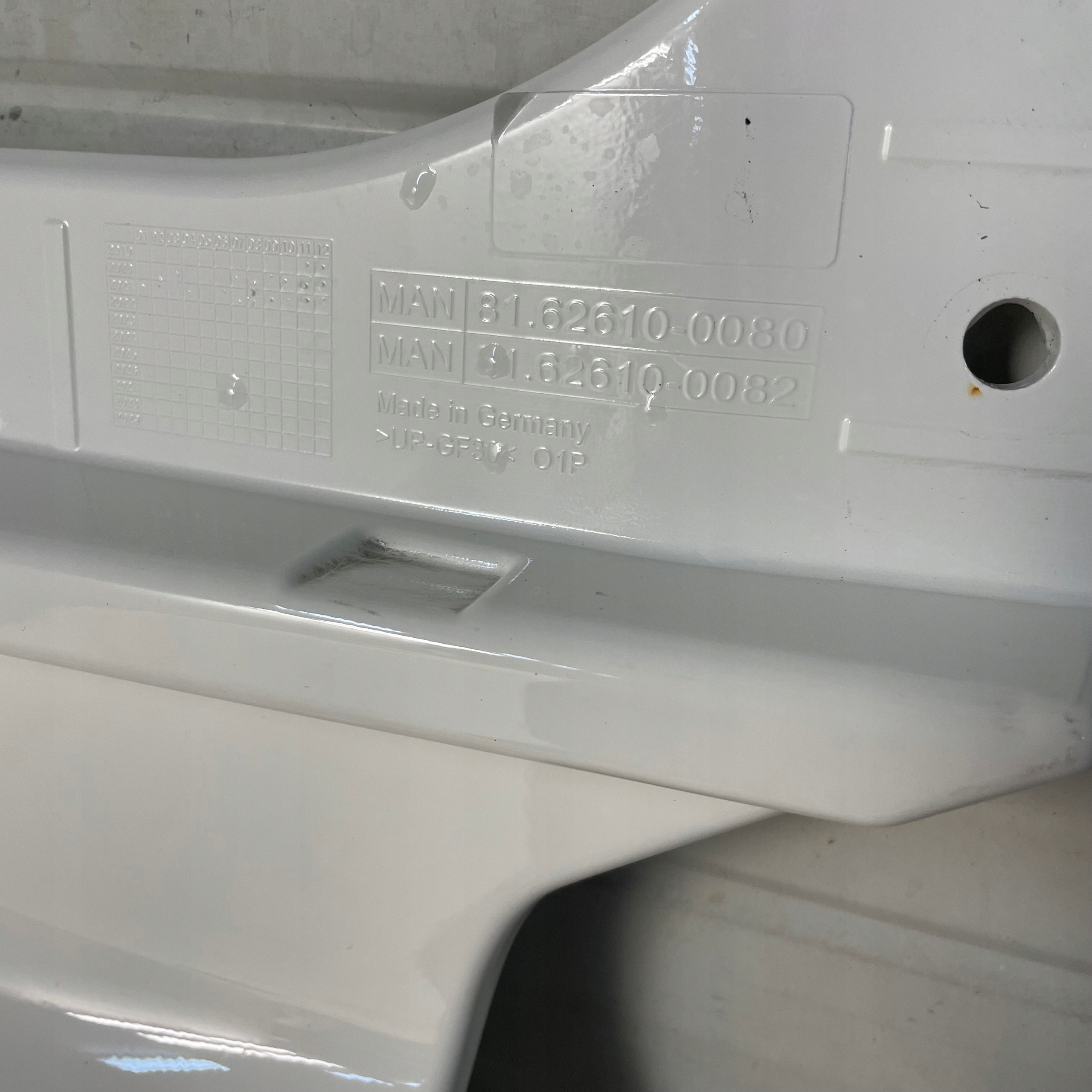 PRZEDŁUŻENIE DRZWI PRAWE MAN TGX TG3 81626100080 Numer katalogowy części 81626100080