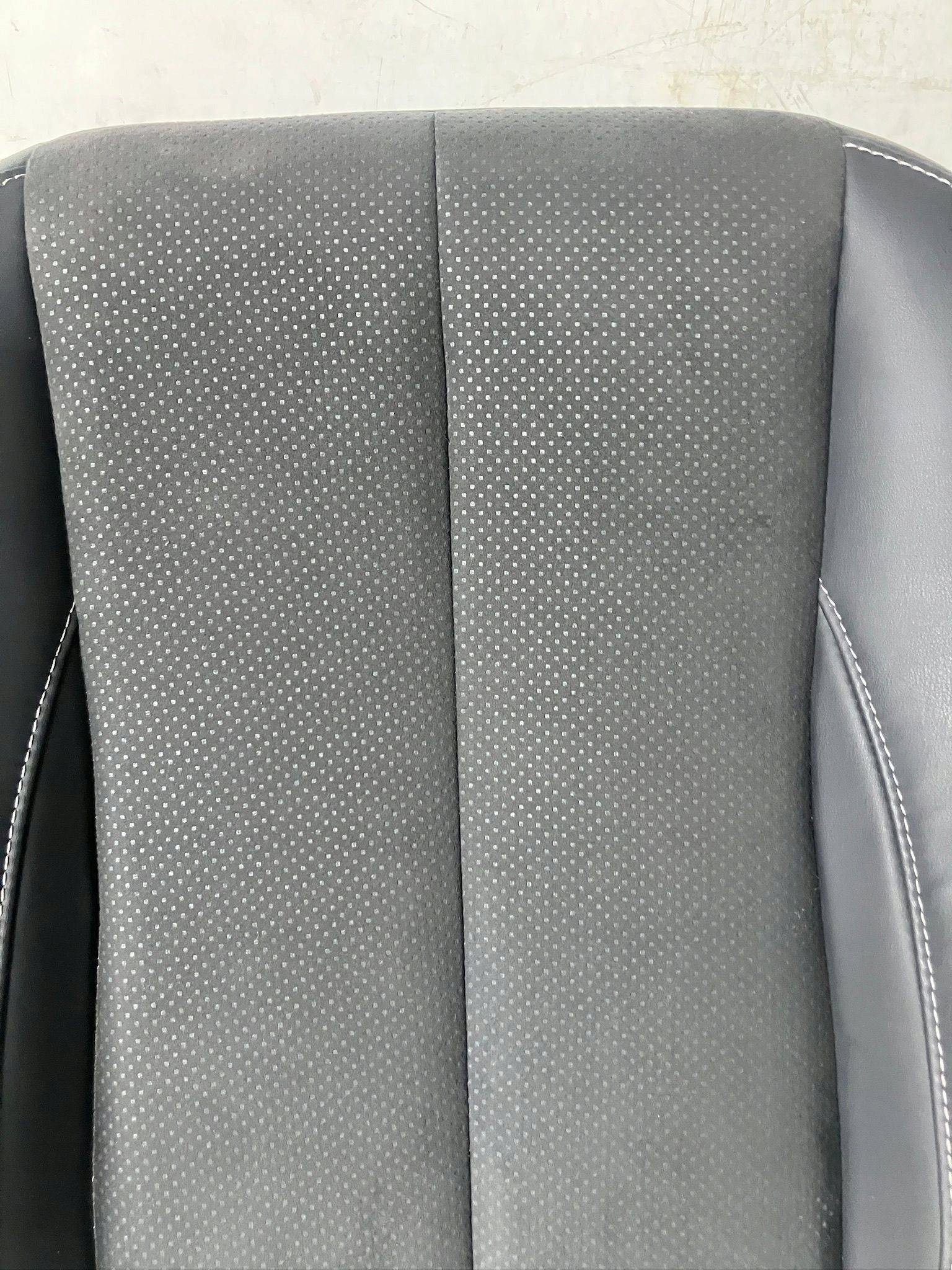 OPARCIE sedačka spolujezdce pravý předek MITSUBISHI ECLIPSE CROSS polokoža