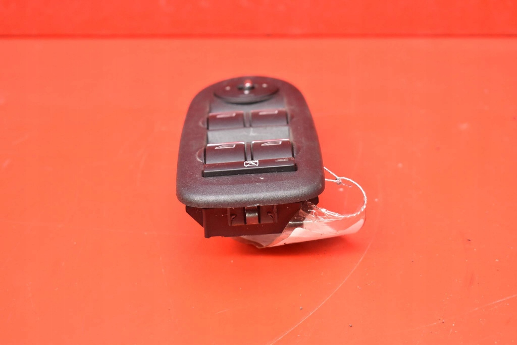 control panel of the window EU 8M5T-14A132-AC FORD KUGA MK1 08-13