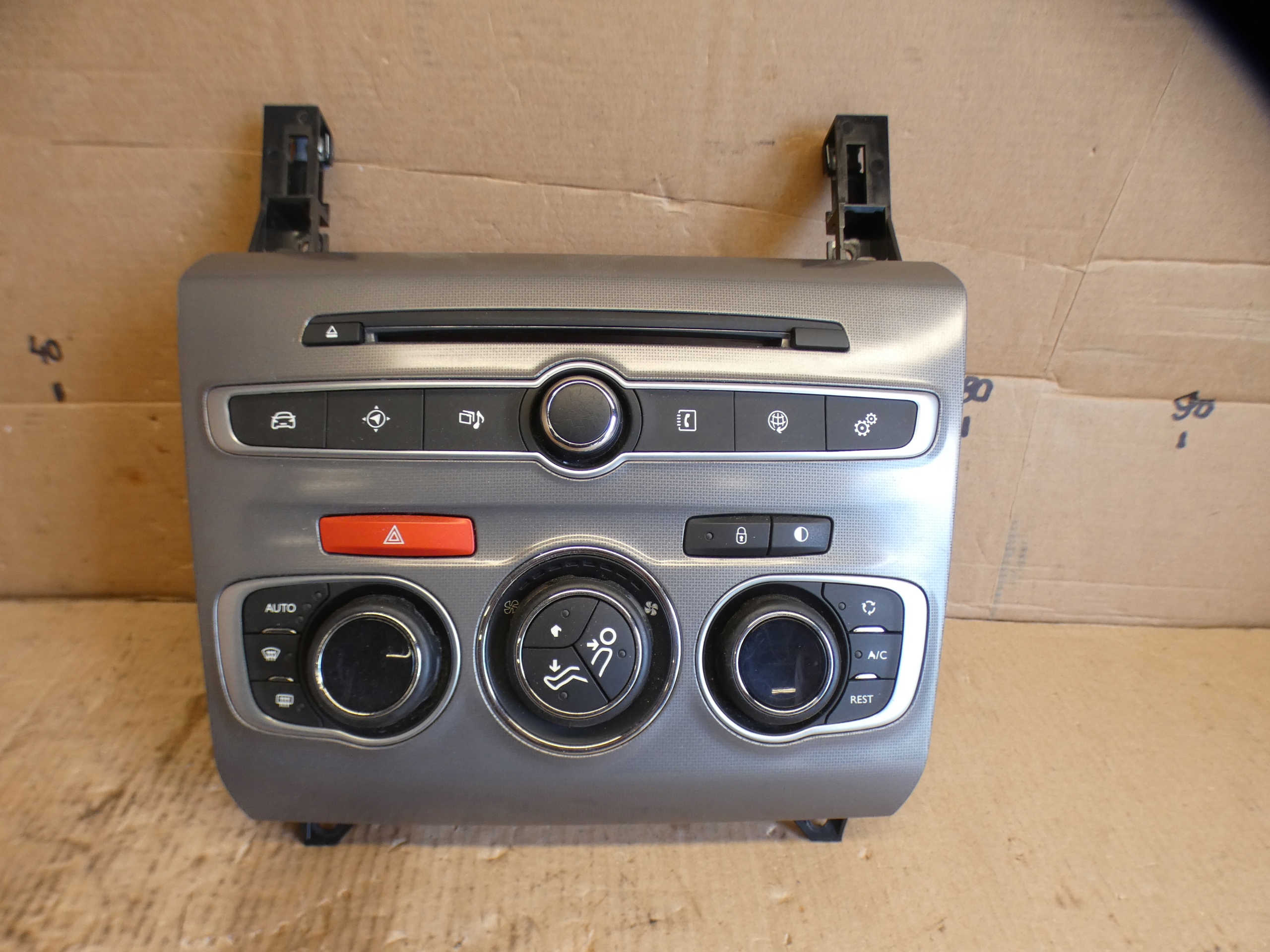 control panel switch of the air conditioning DEKOR CITROEN C4 98100092XF
