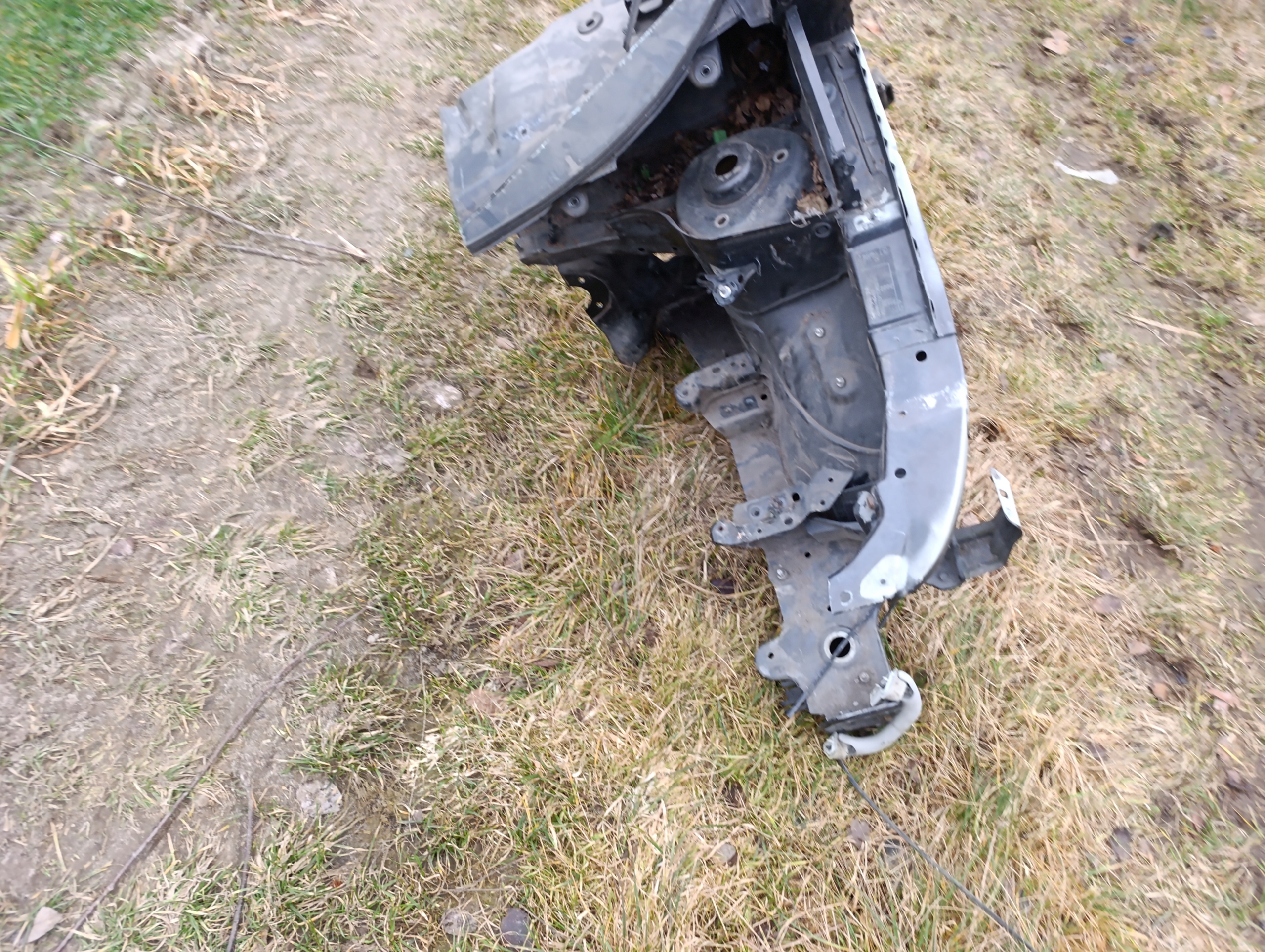 quarter left front left front seat altea LS9N