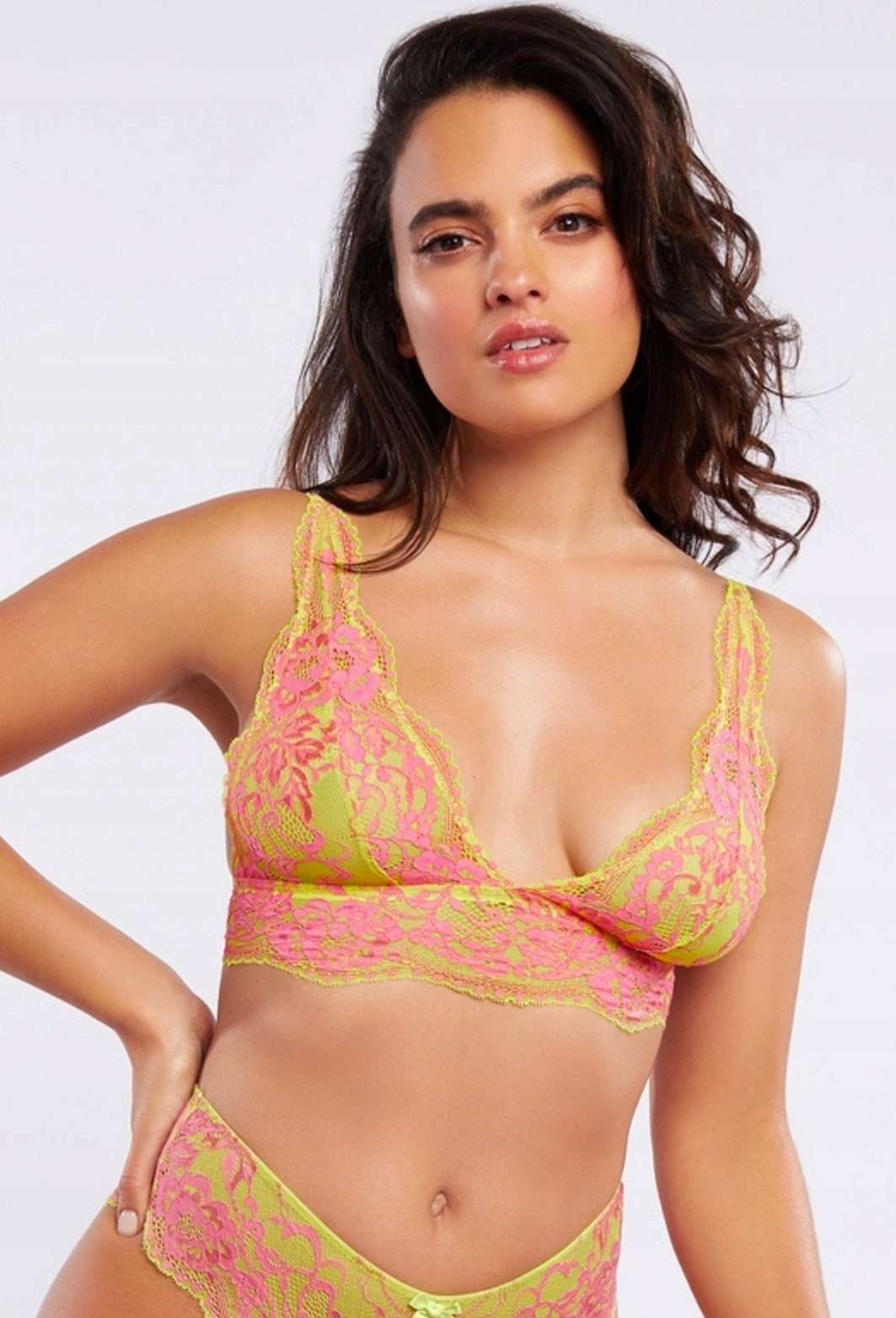 SAVAGEXFENTY koronkowa braletka r S W017033