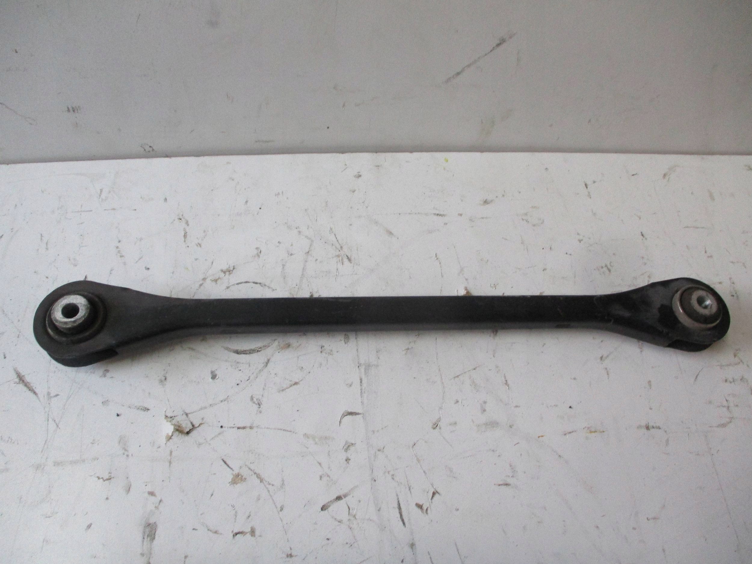 arm rear lower rear part side left BMW 1 F40 6881364
