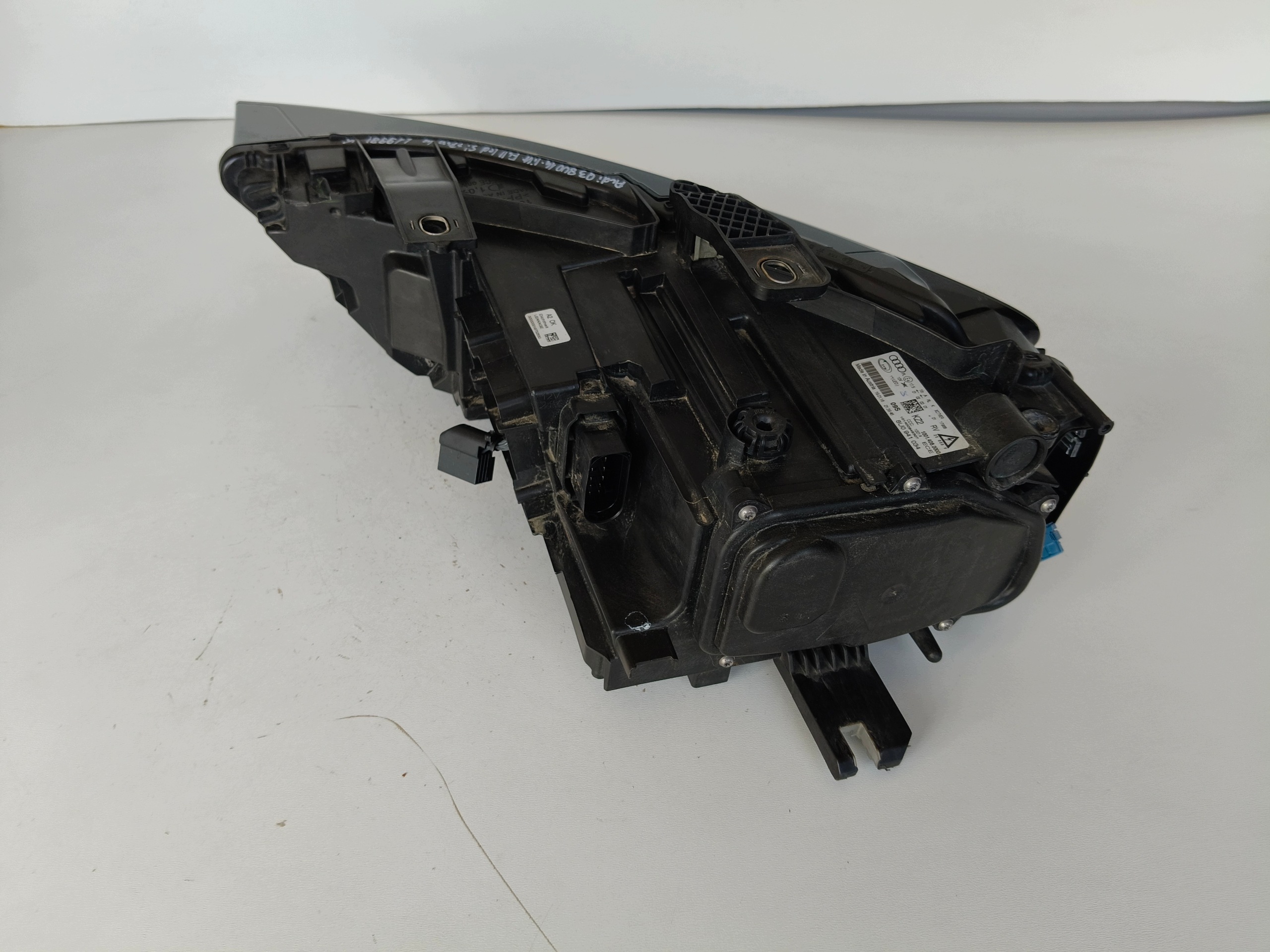 feu droit REFLEKTOR AUDI Q3 8U 8U0 14- LIFT FULL LED