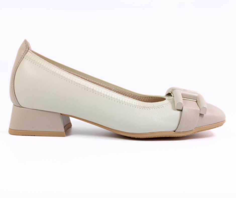 Dámské lodičky z kůže s ozdobou Hispanitas HV243347 Béžová r40