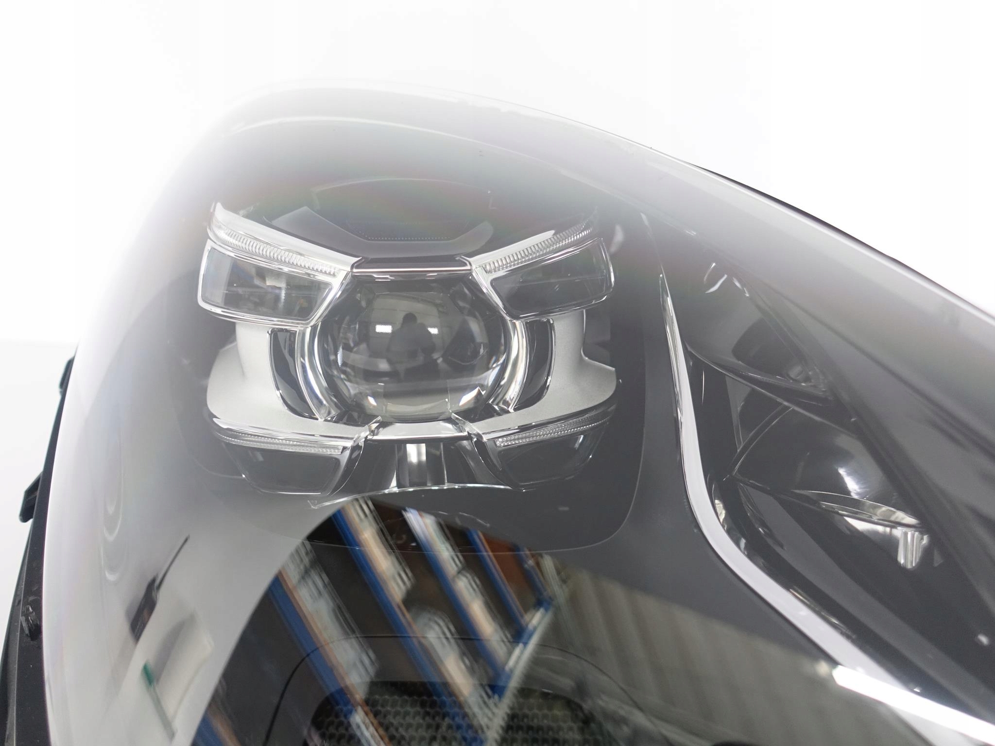 PORSCHE MACAN 95B LIFT 18-22 FULL LED PRAWA EU Producent części Porsche OE