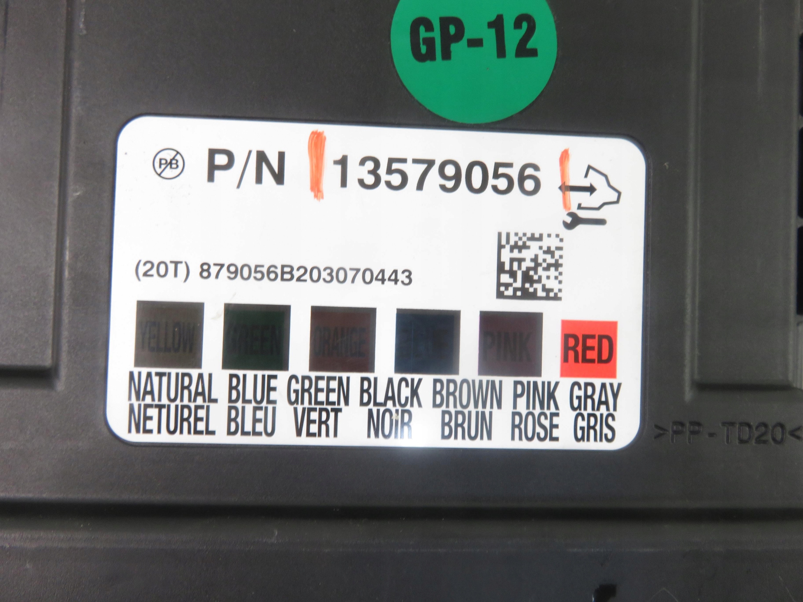 MODUŁ KOMFORTU OPEL ASTRA IV J 13579056 Producent części Opel OE