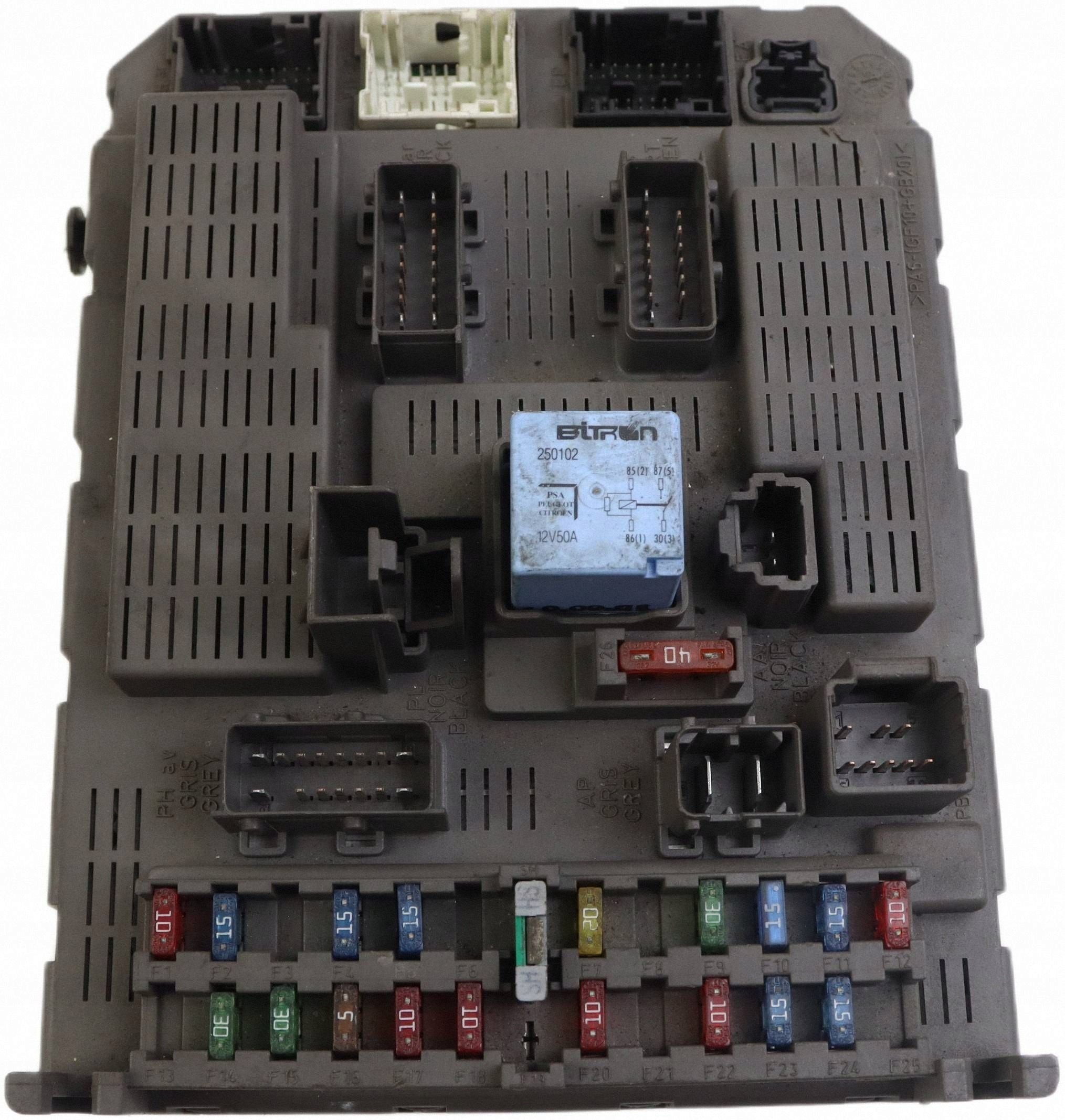 CITROEN PEUGEOT module compartment control unit BSI 9646226880