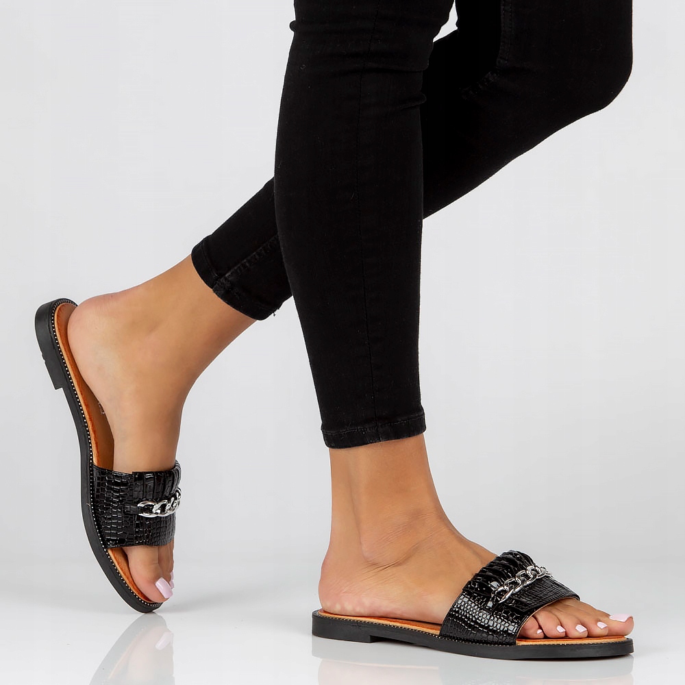 Klapki Filippo DK3671/22 BK czarne r.39 Długość wkładki 25.4 cm