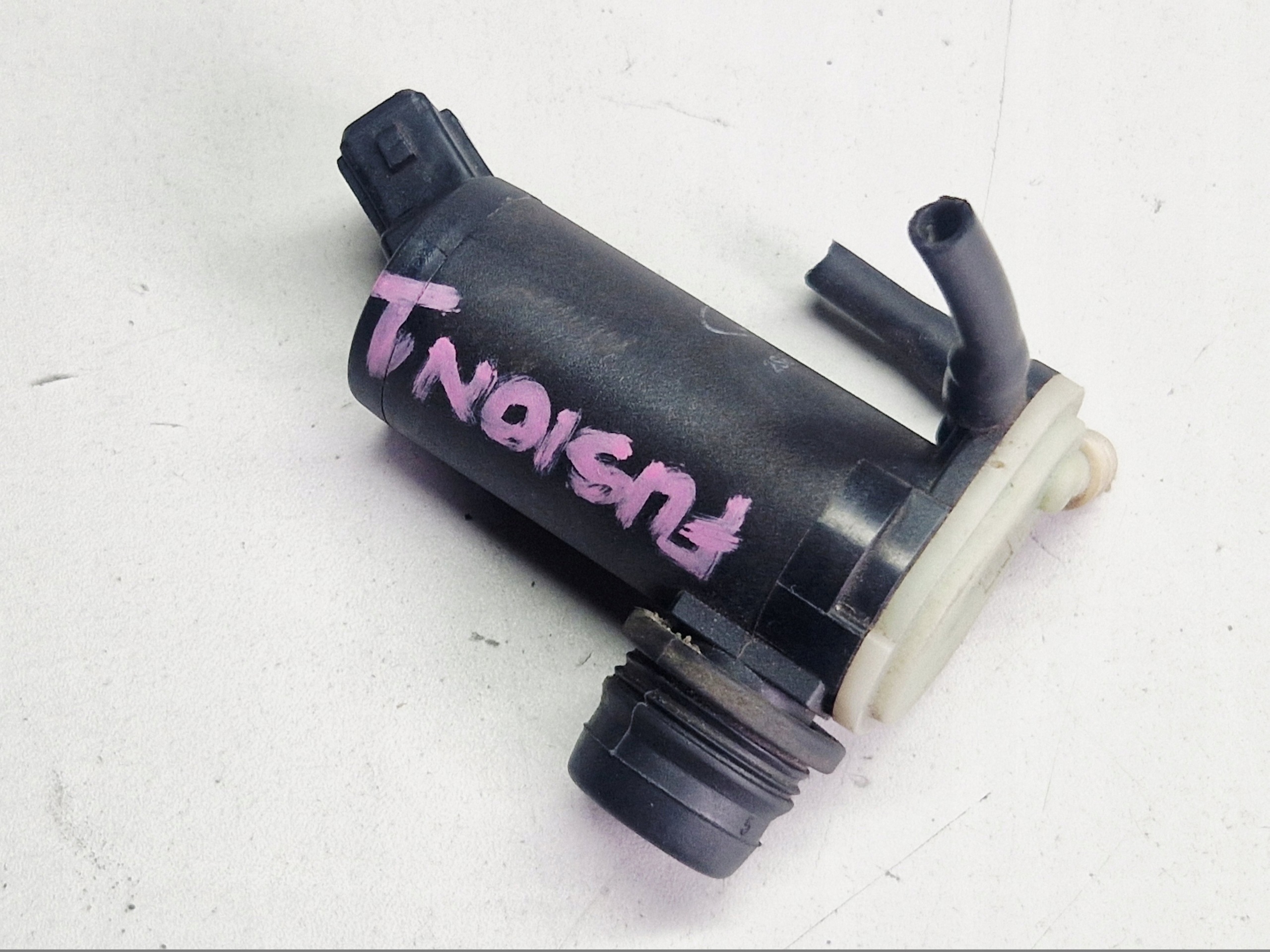 FORD FUSION MK1 pump washers 2S6T17K624BA
