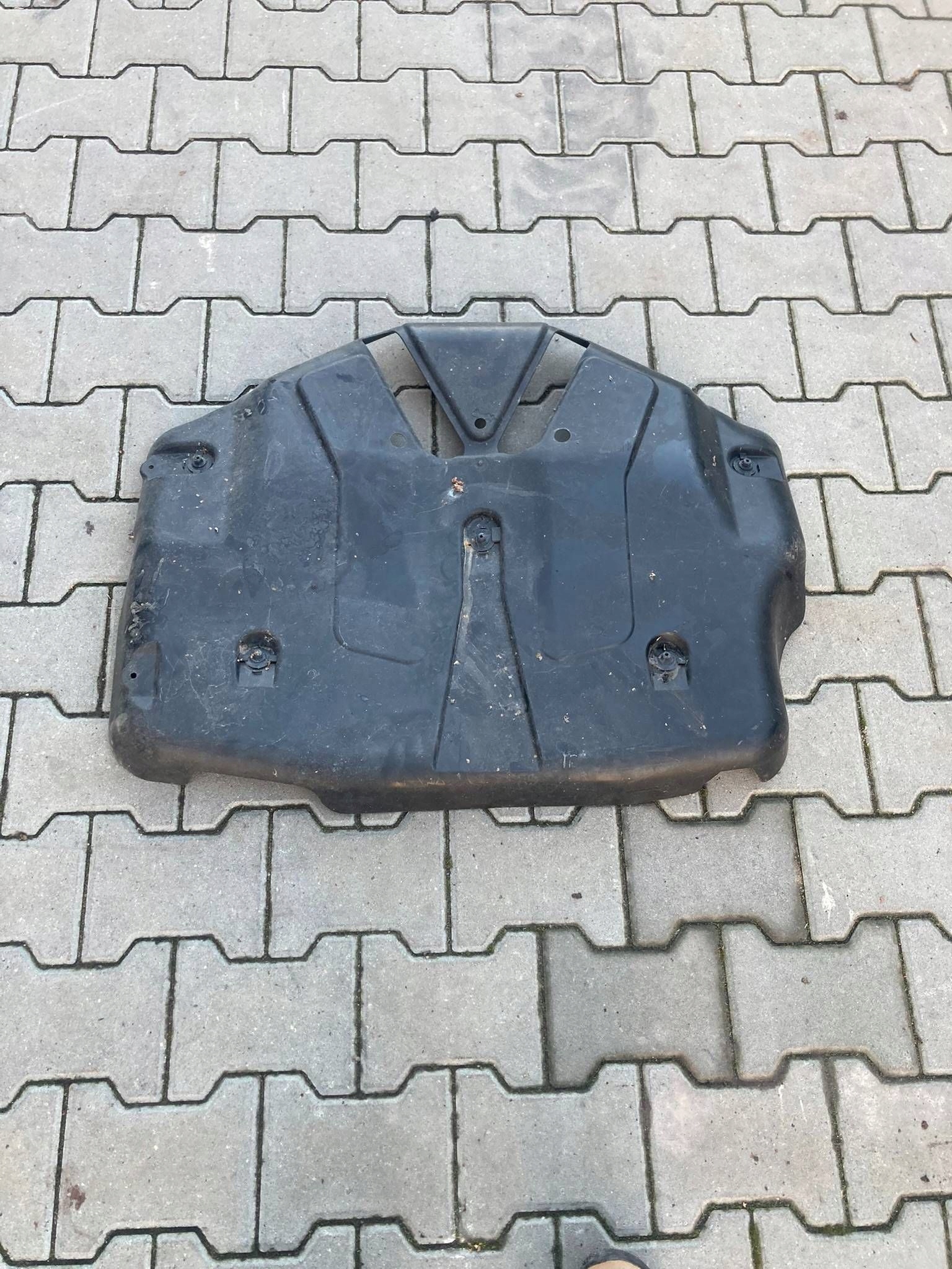 Mercedes-Benz E C207 W207 cover rear chassis A2076100208
