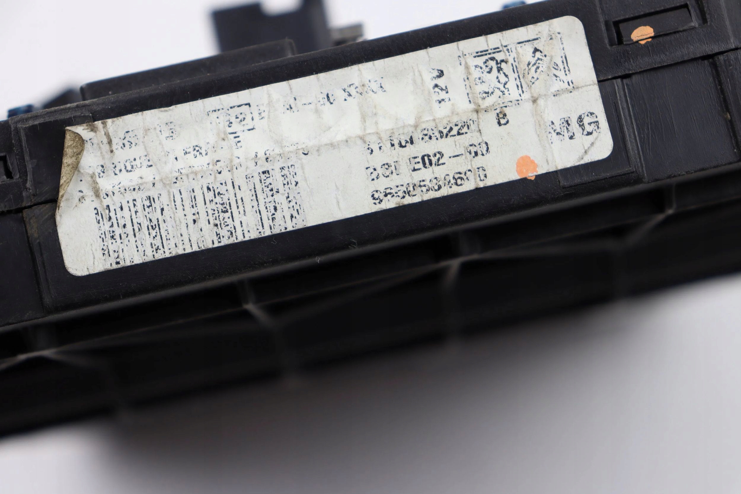 CITROEN PEUGEOT module control unit compartment BSI 9650584680 S118085220B