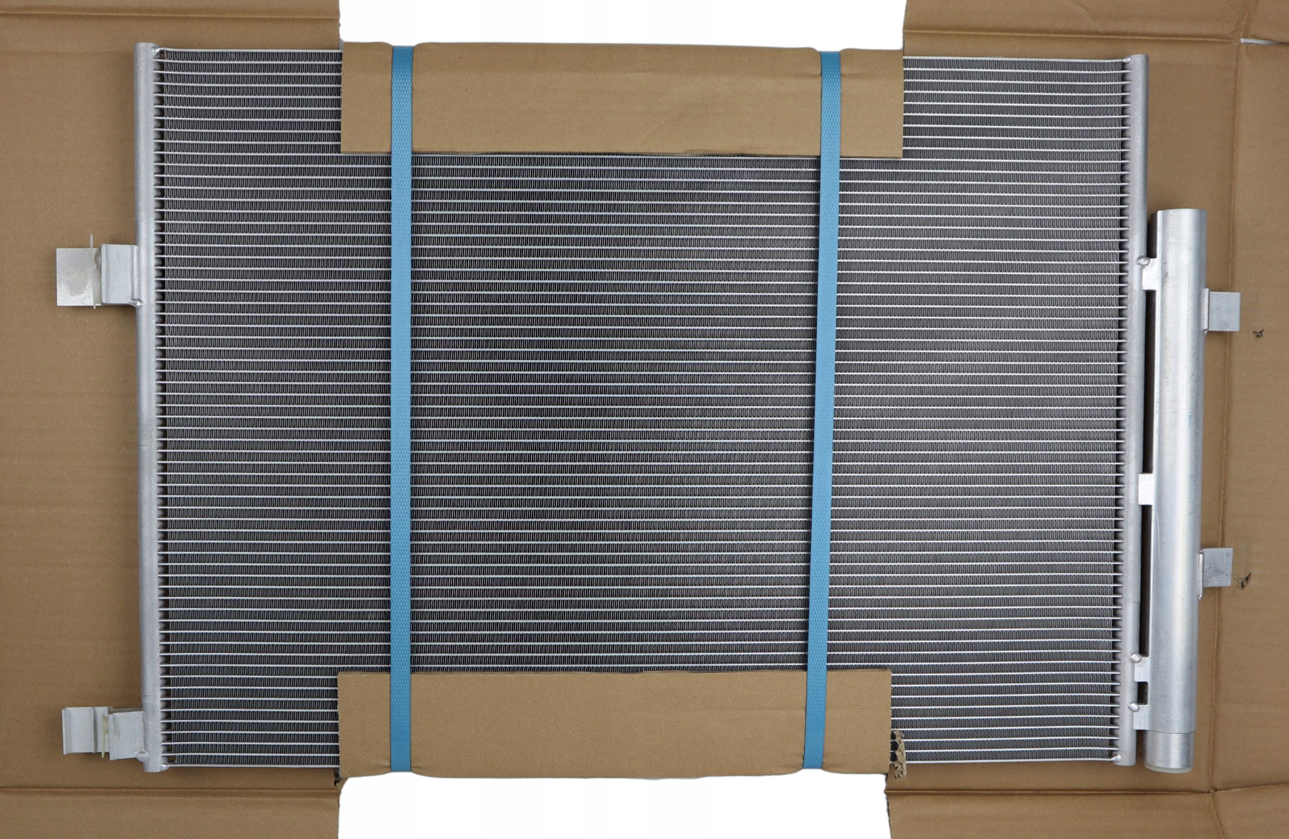 Радиатор кондиционера renault V 2015 - 2023