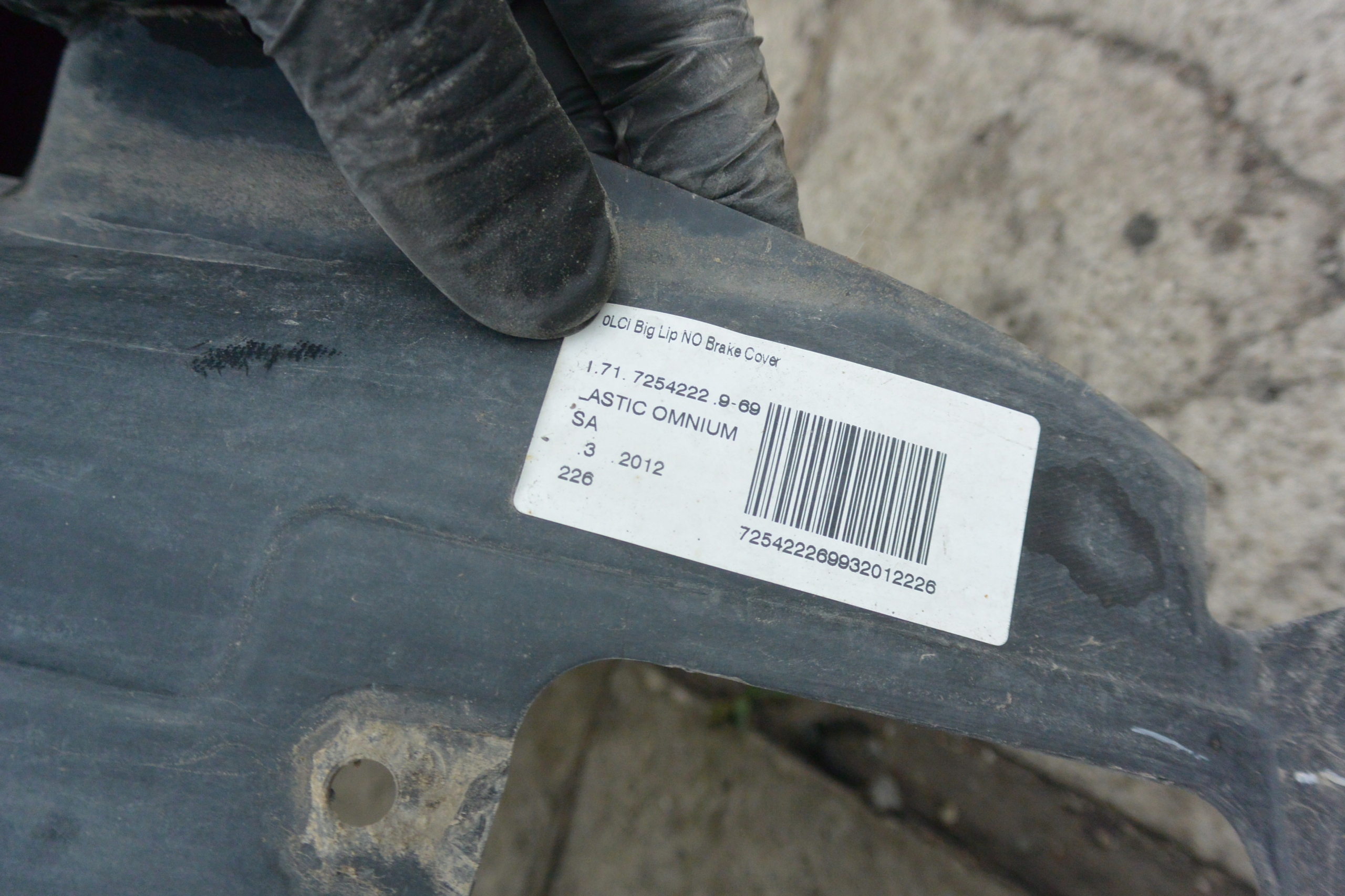 mudguard right left front BMW X5 E70 LCI