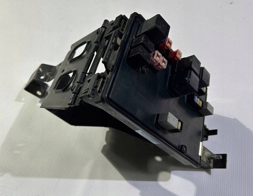 fuse box fuses complete Dodge Challenger 6.1 2008