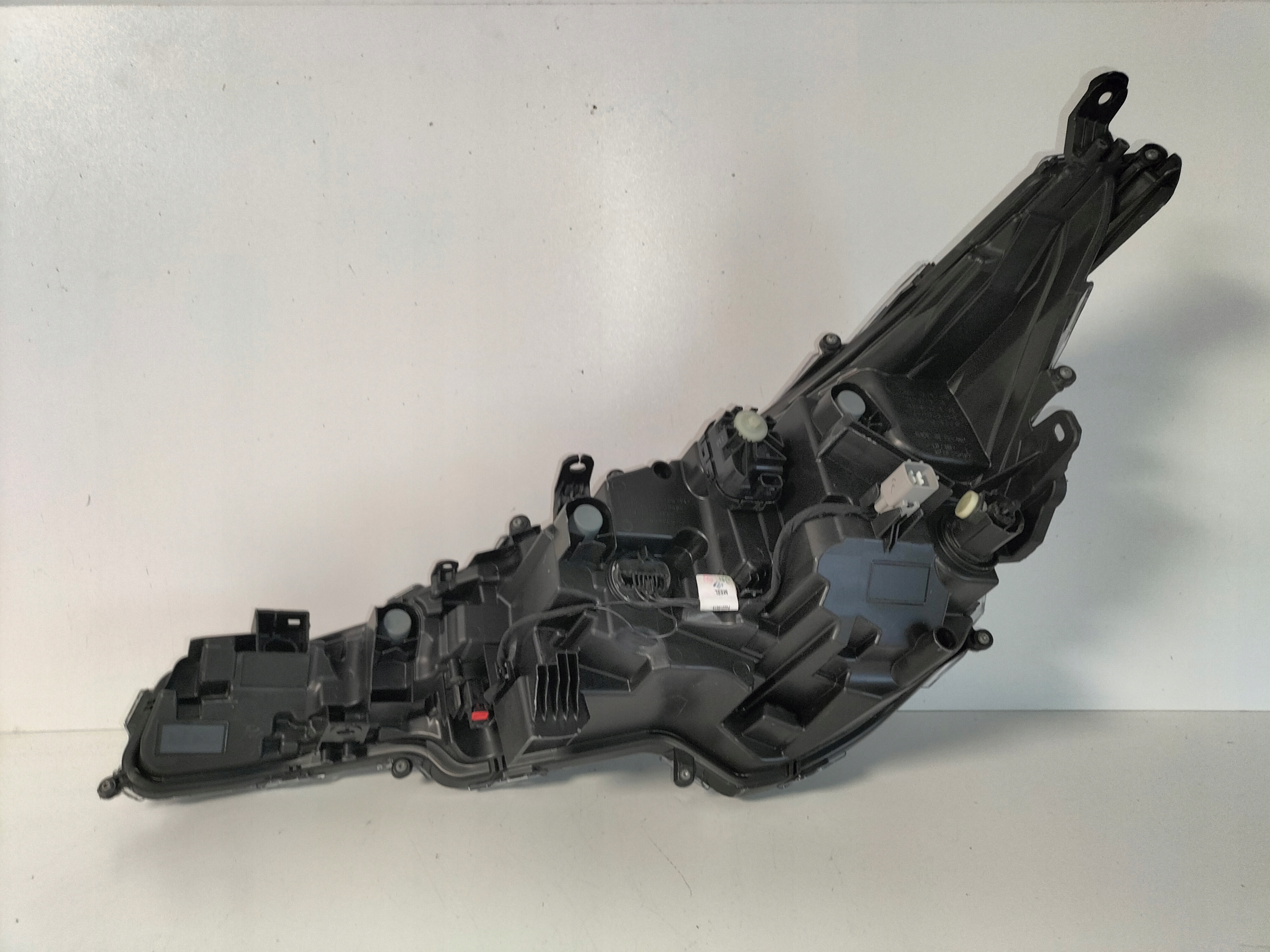 light front reflektor right TOYOTA COROLLA E21 18-22 HB/KOMBI