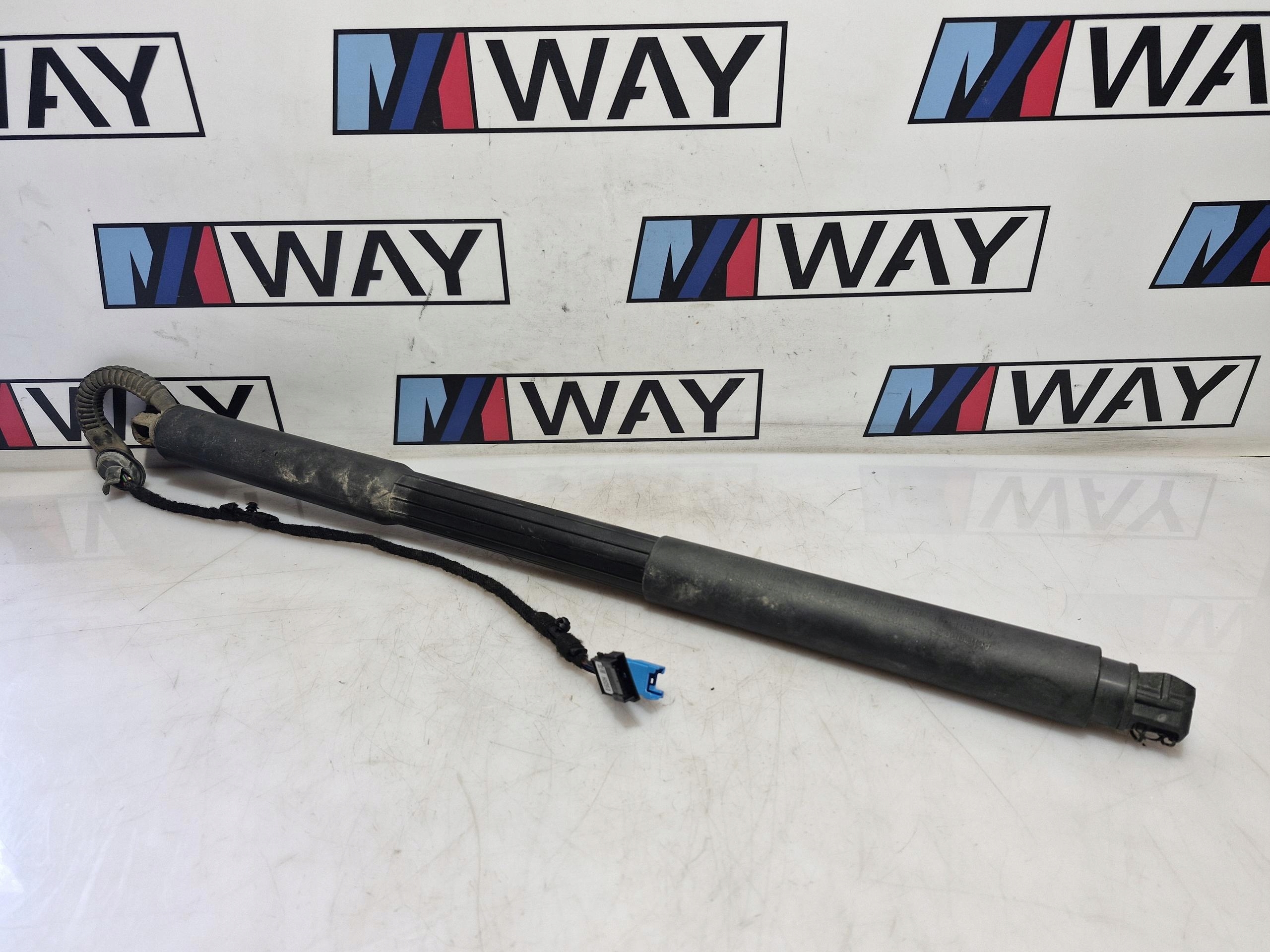 7432373 BMW F31 damper telescope bonnet boot left