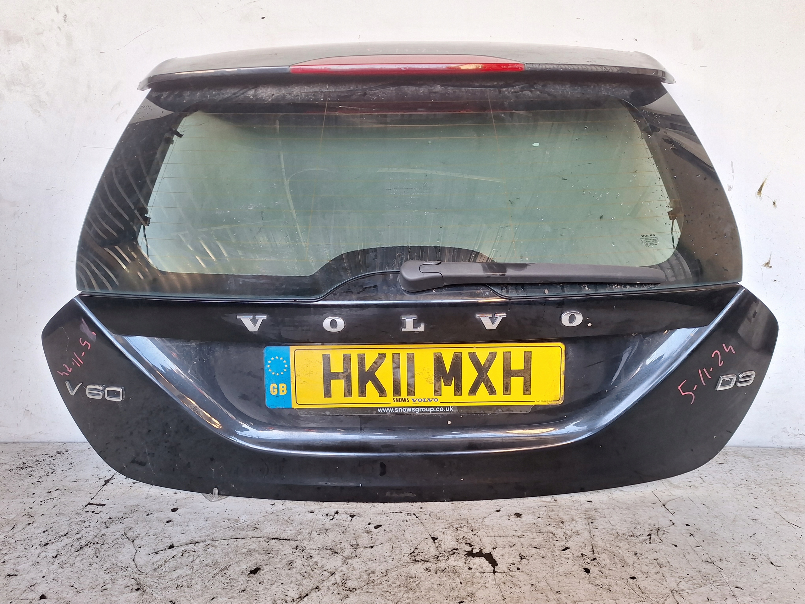 VOLVO V60 II 10-13 boot door