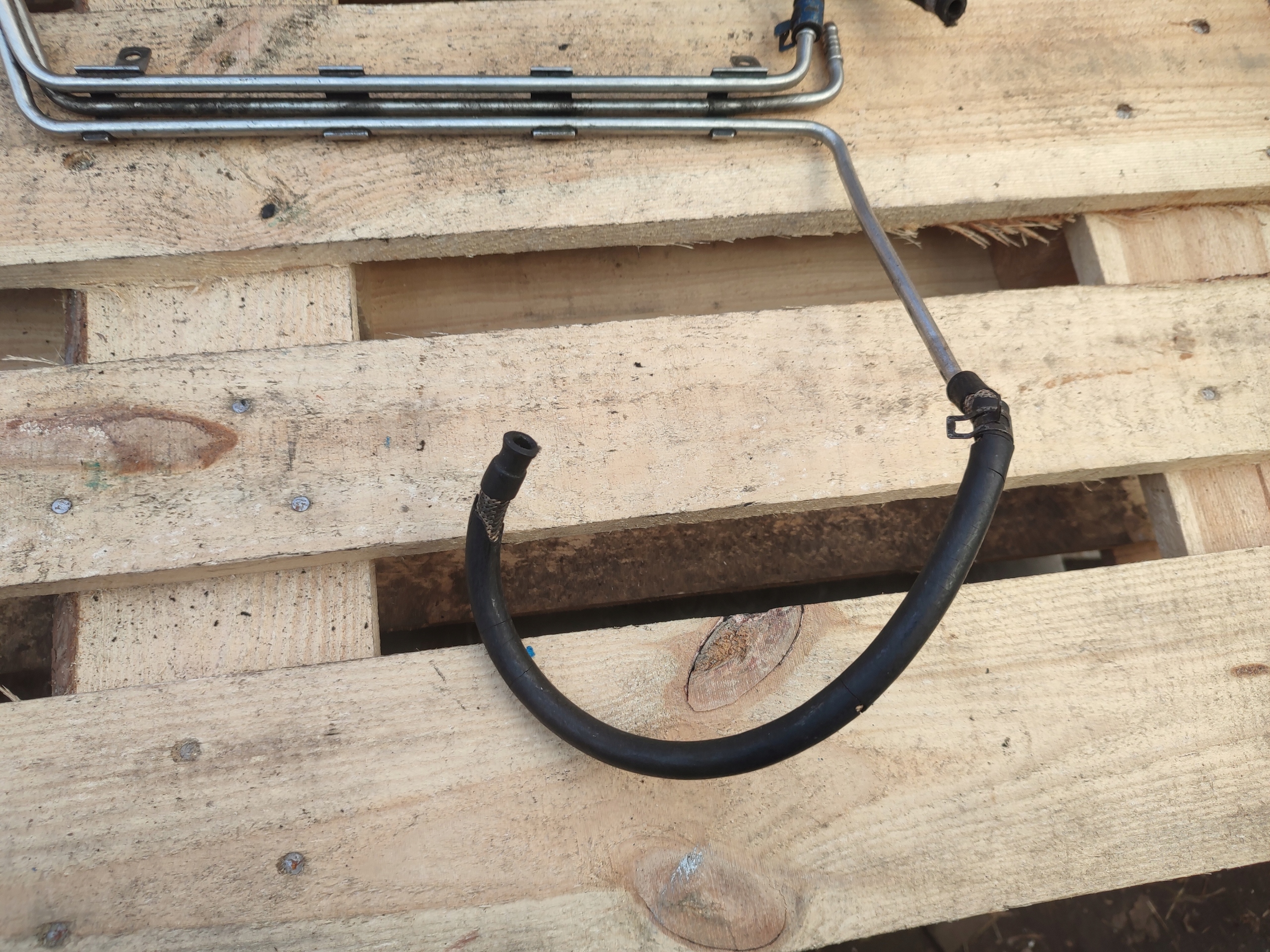Sensor TEMPERATURY des Kraftstoffsbehälters Schläuche VW AUDI 038906081B