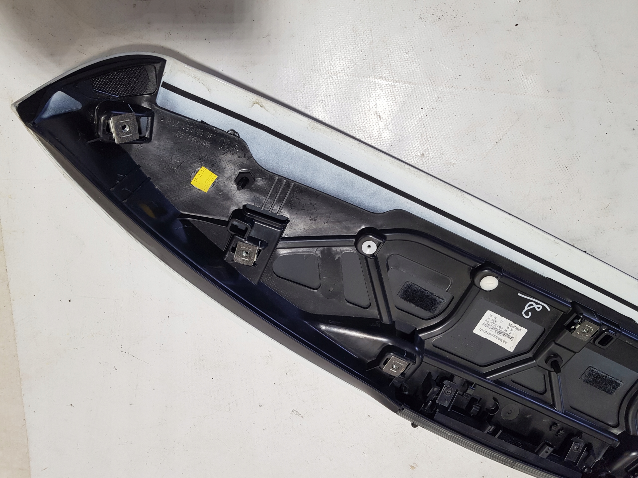 moulding cap bonnet boot LOTKA SPOILER RENAULT ZOE light STOP