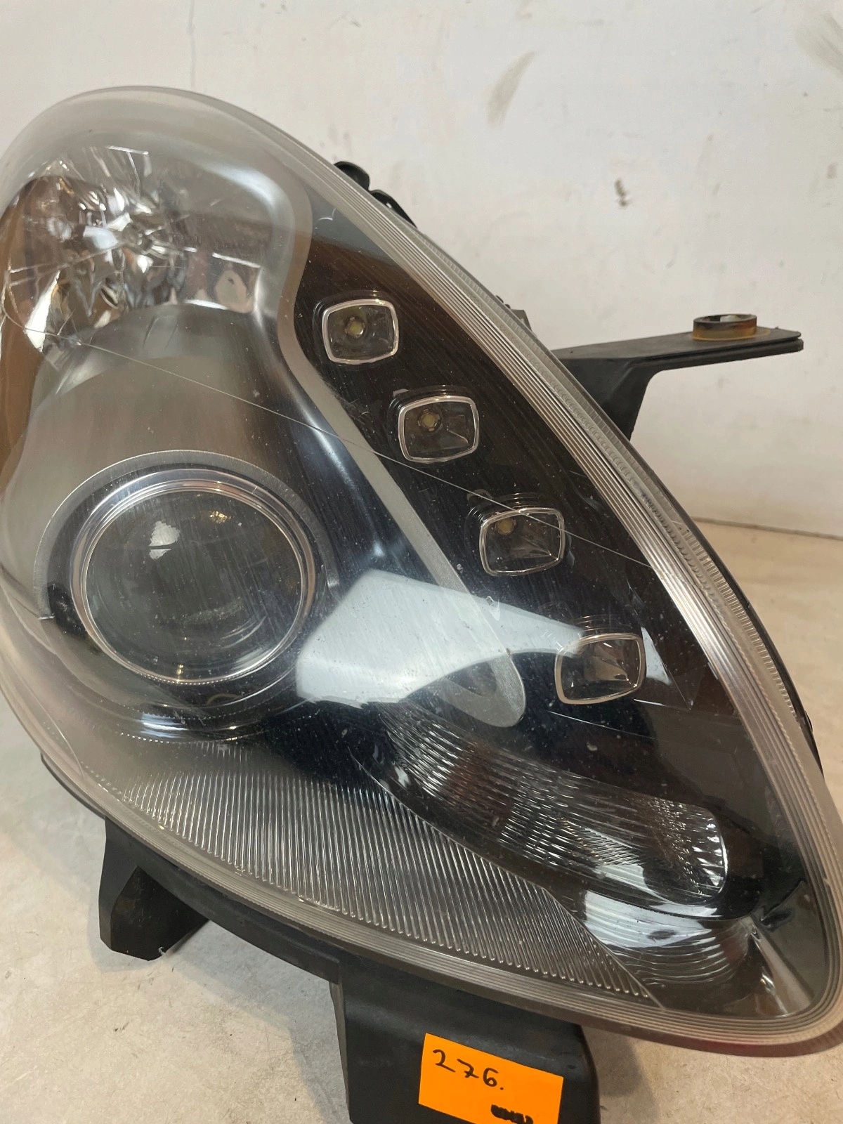 light front front right Alfa Romeo Giulietta Xenon UK